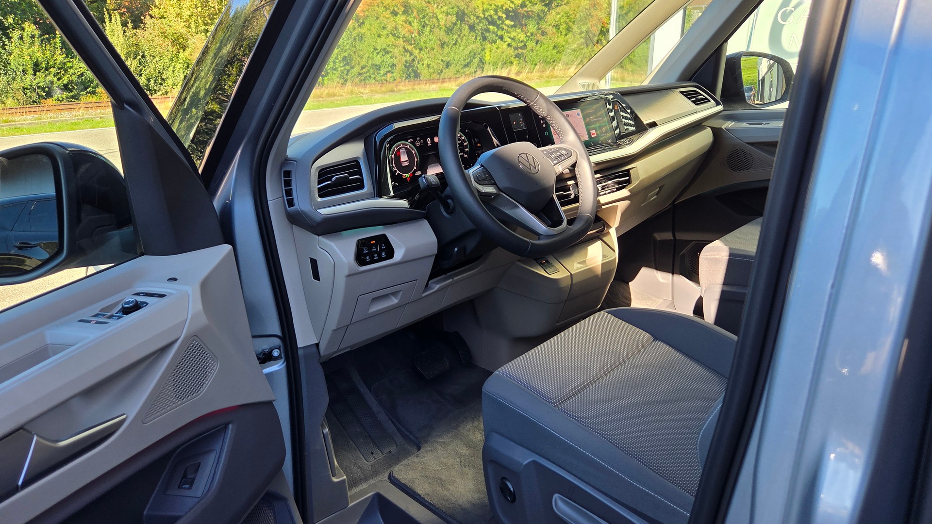 VW Multivan 2.0 TSI Life DSG-image-12