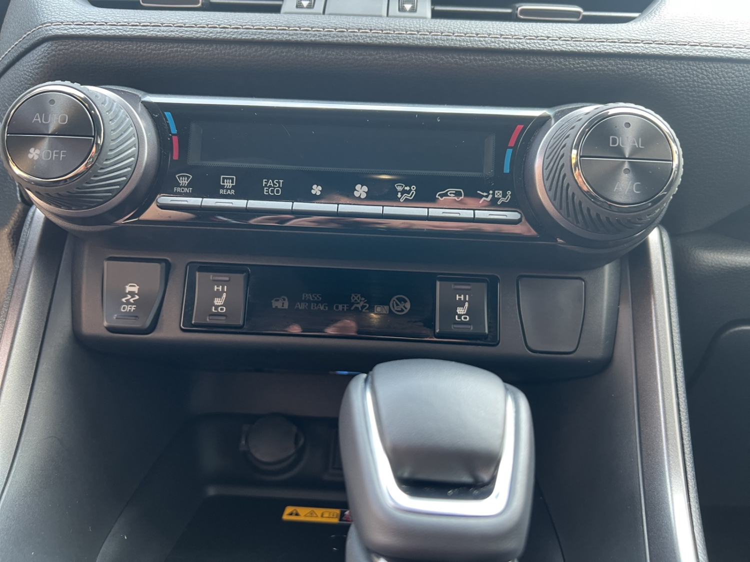 TOYOTA RAV4 2.5 Plug-In-Hybrid GR Sport-image-17