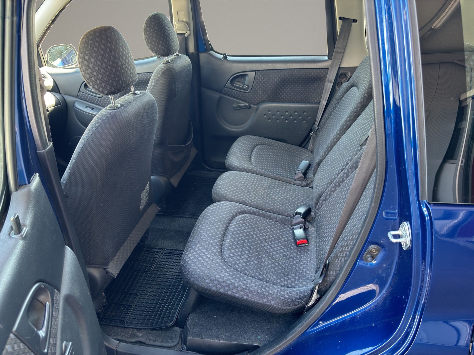 TOYOTA Yaris Verso 1.3 Linea Luna-image-11