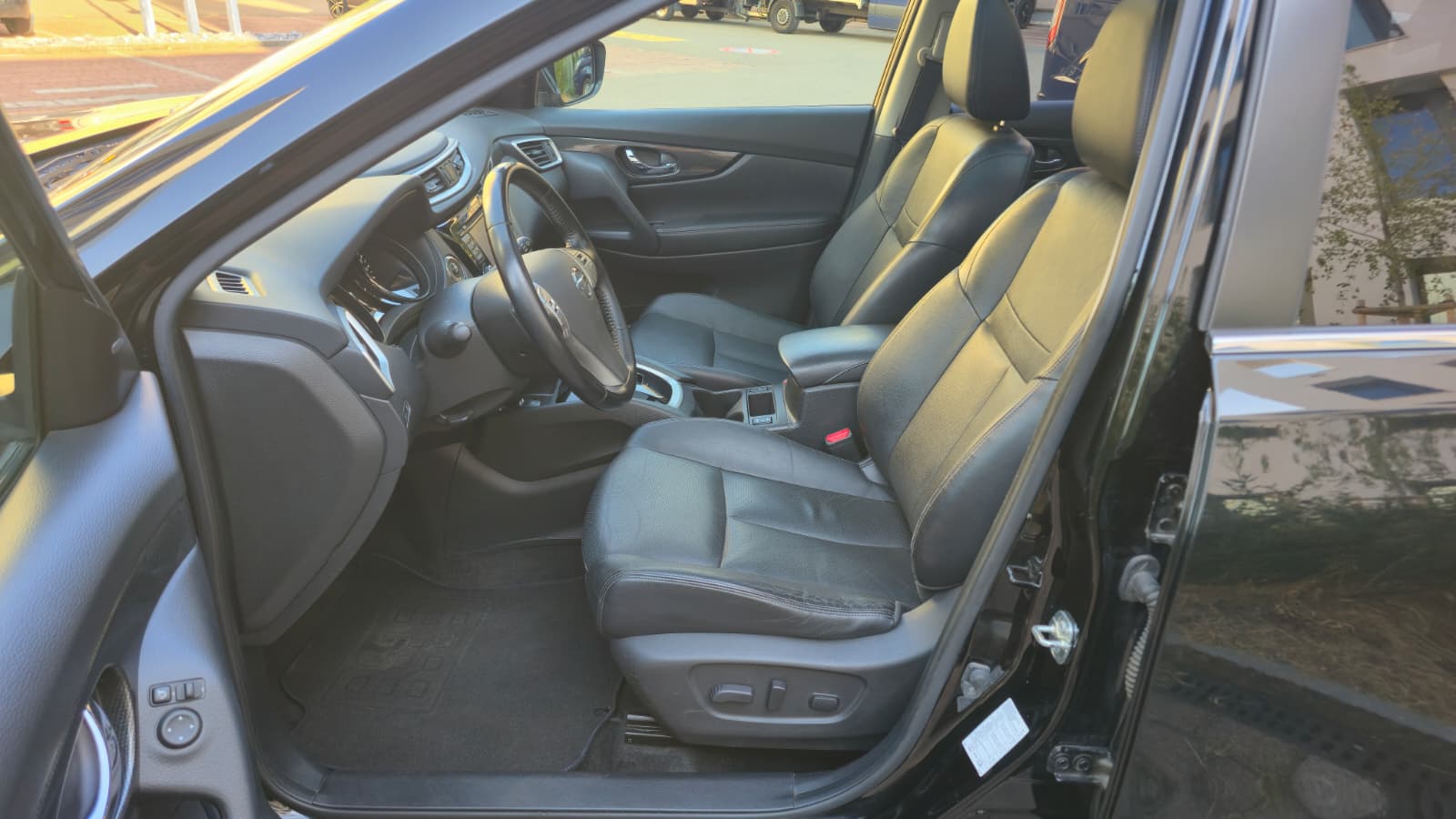 NISSAN X-Trail 2.0 dCi tekna Xtronic CVT| Frisch ab| MFK ab Service| Top Ausstattung| Anhänger Kupplung-image-10