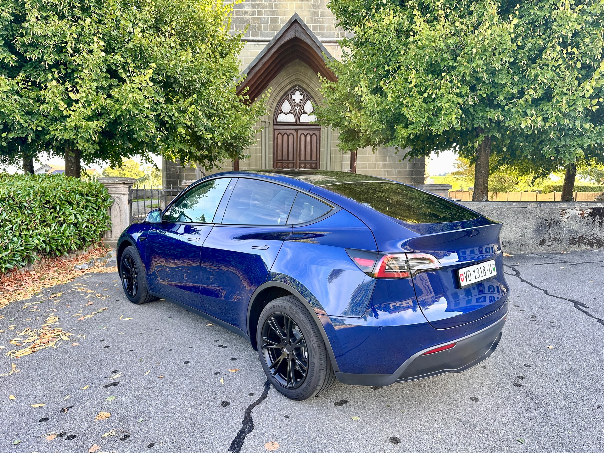 TESLA Model Y Long Range-image-7