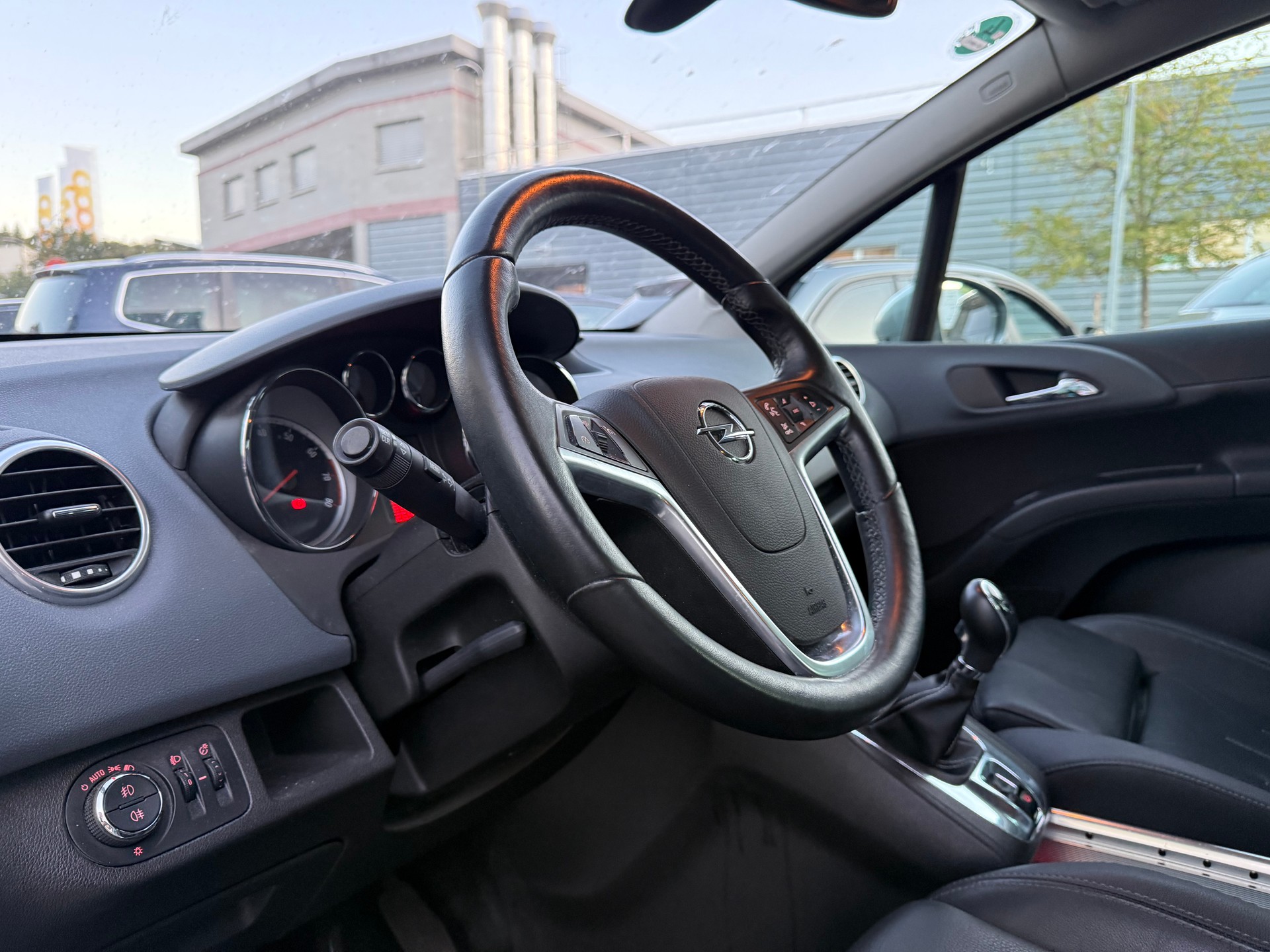 OPEL Meriva 1.4 Turbo-image-9