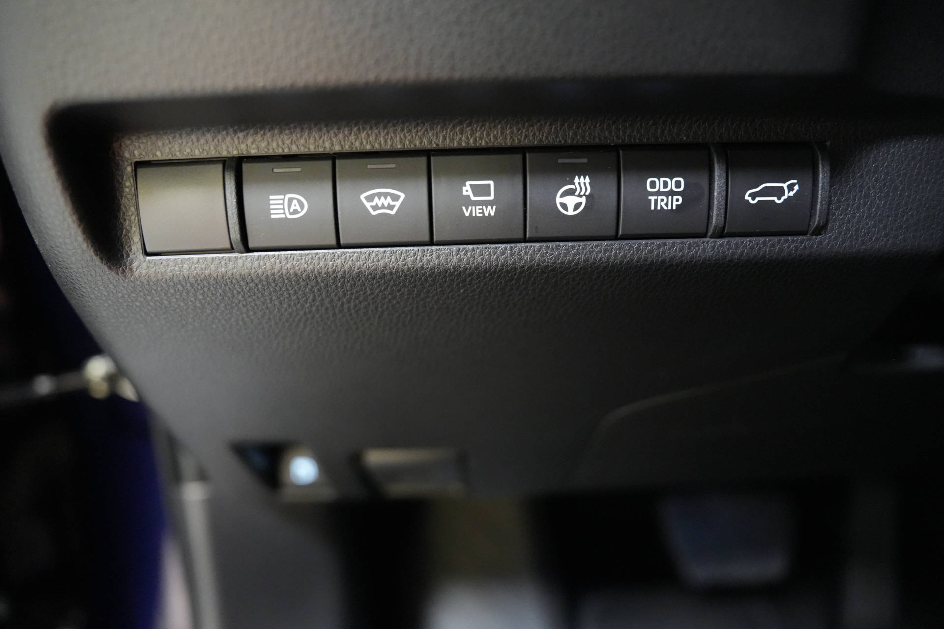 TOYOTA RAV-4 2.5 Plug-In-Hybrid Platinum-image-12