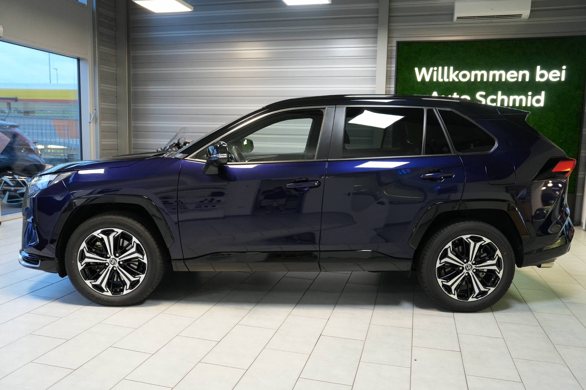 TOYOTA RAV-4 2.5 Plug-In-Hybrid Platinum-image-1