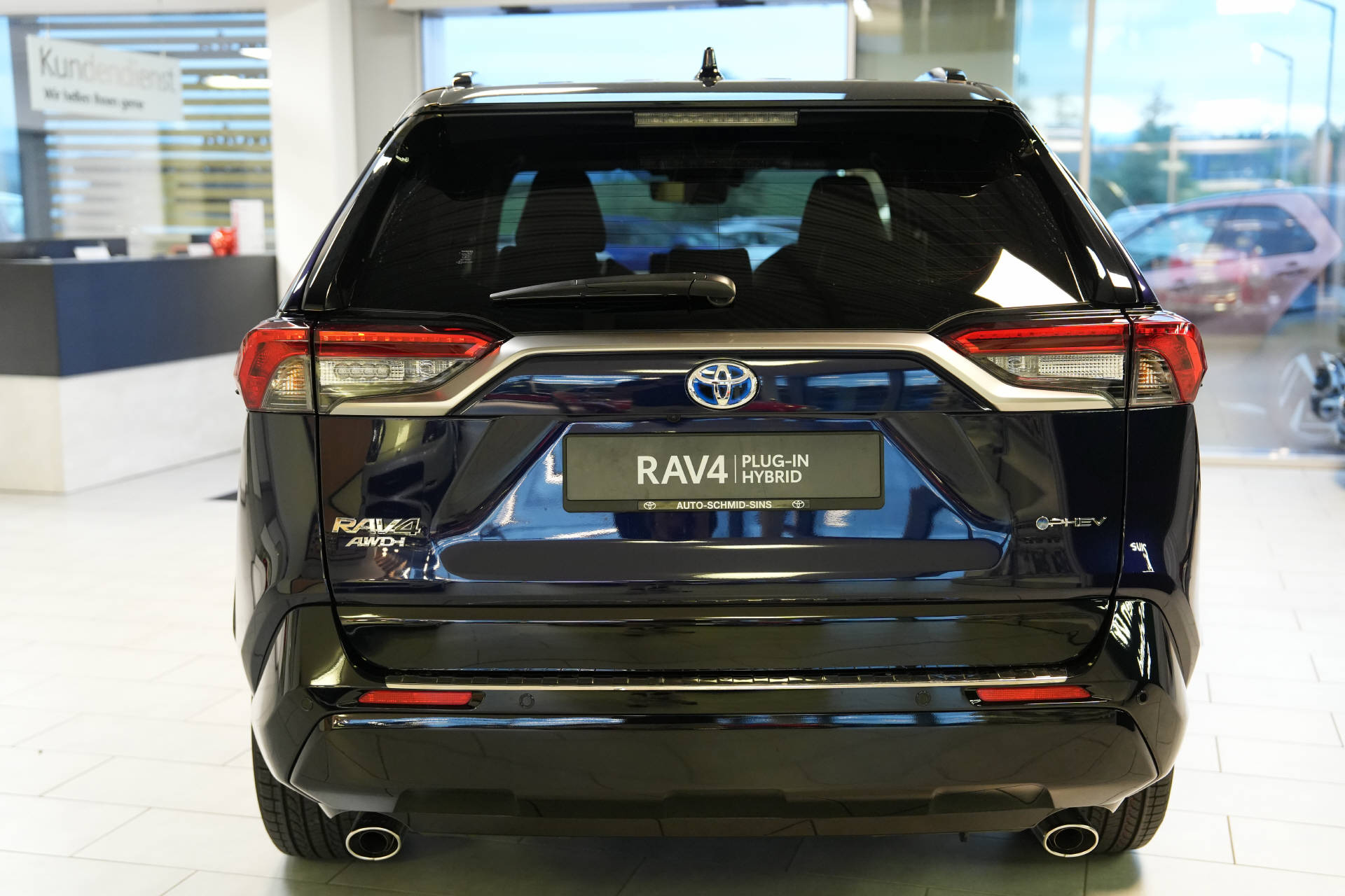 TOYOTA RAV-4 2.5 Plug-In-Hybrid Platinum-image-2