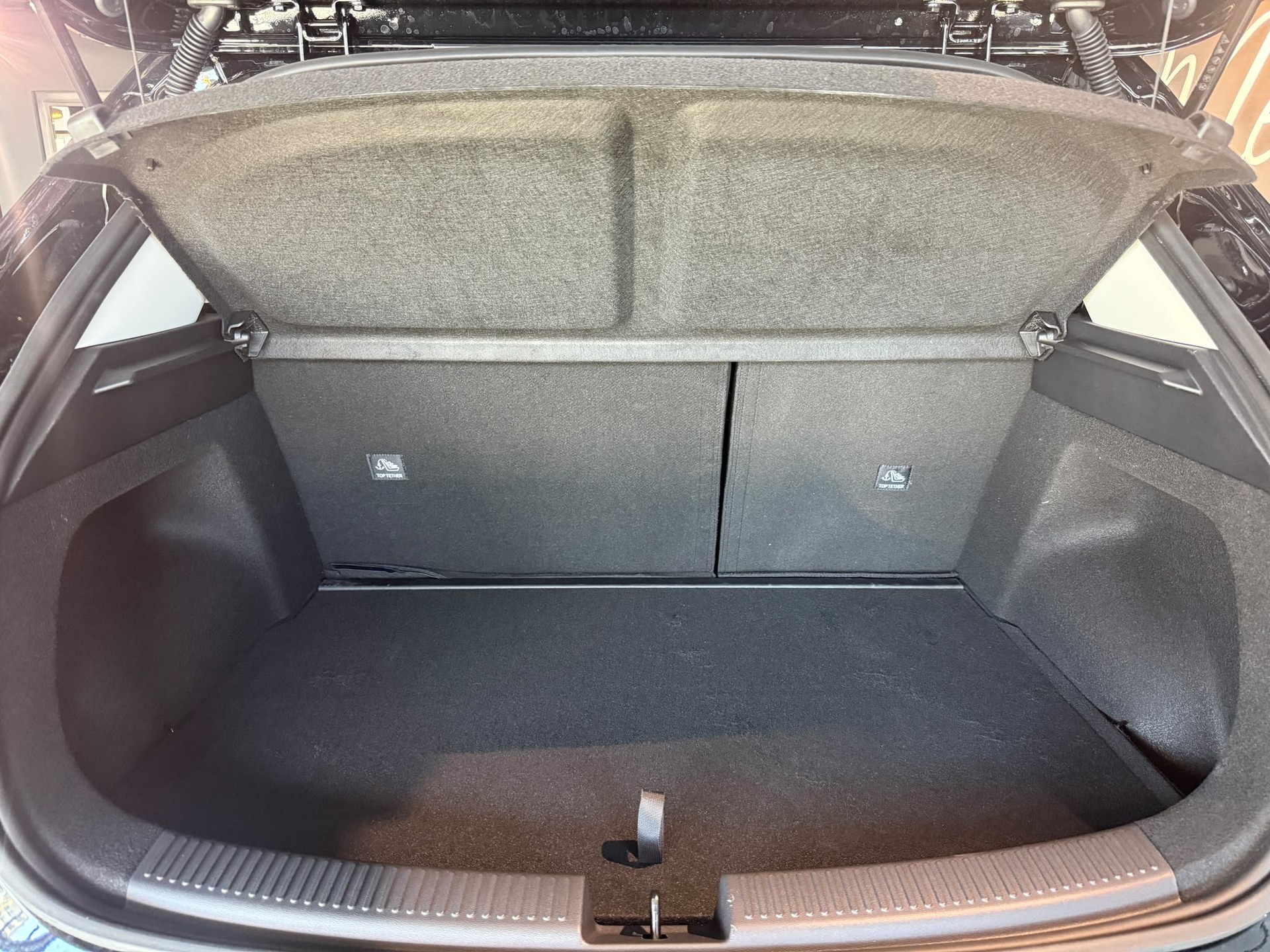 MG MG4 Urban 54 kWh Premium-image-24