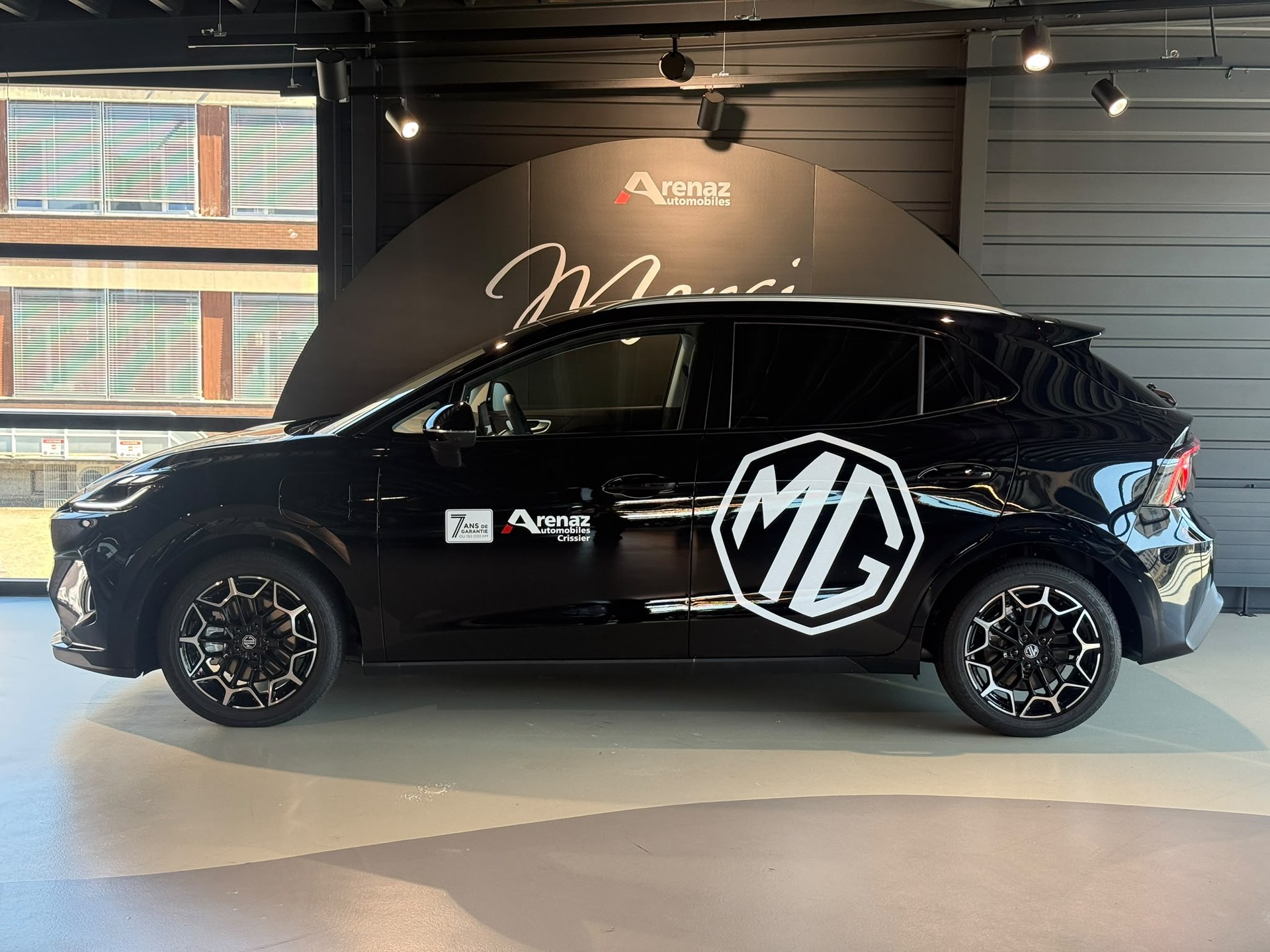 MG MG4 Urban 54 kWh Premium-image-3