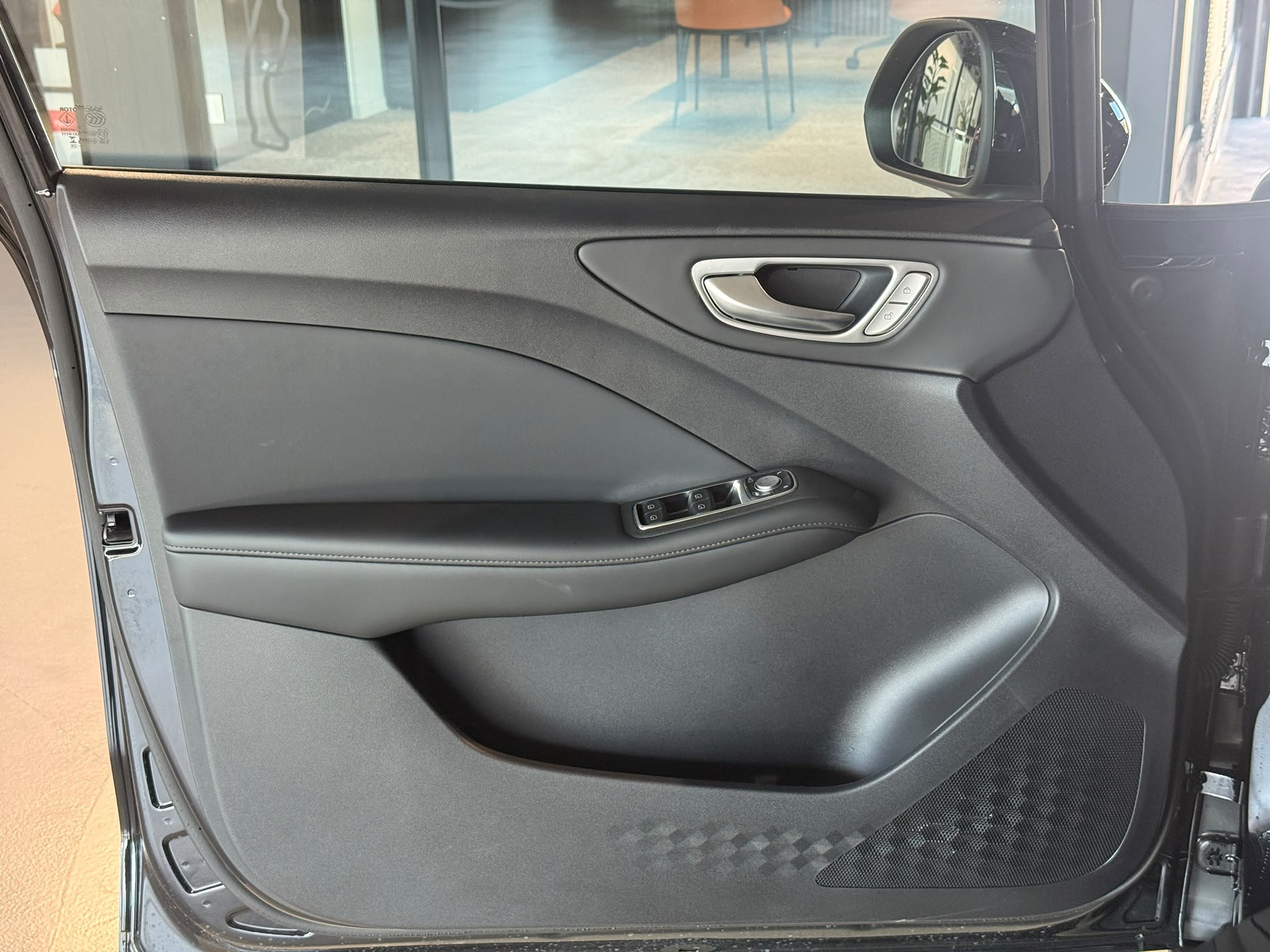 MG MG4 Urban 54 kWh Premium-image-21