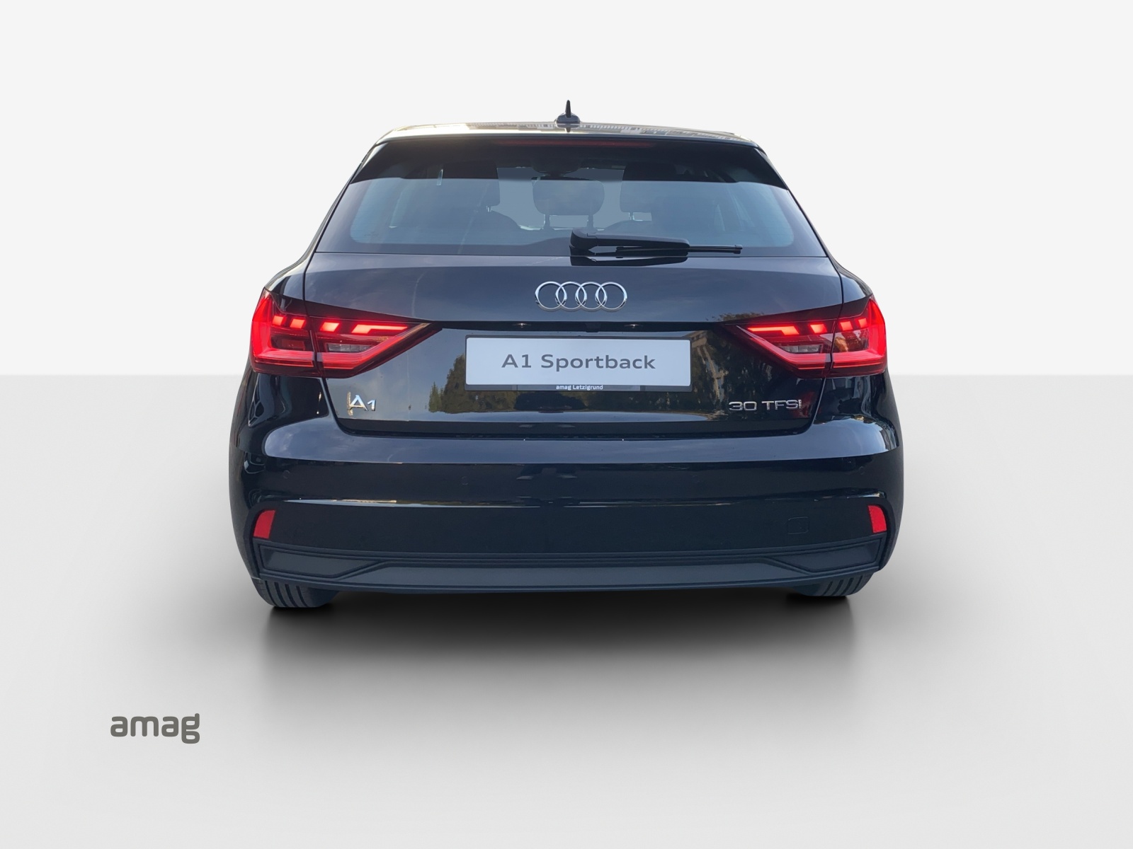 AUDI A1 Sportback 30 TFSI Attraction S-tronic-showroom-element-3
