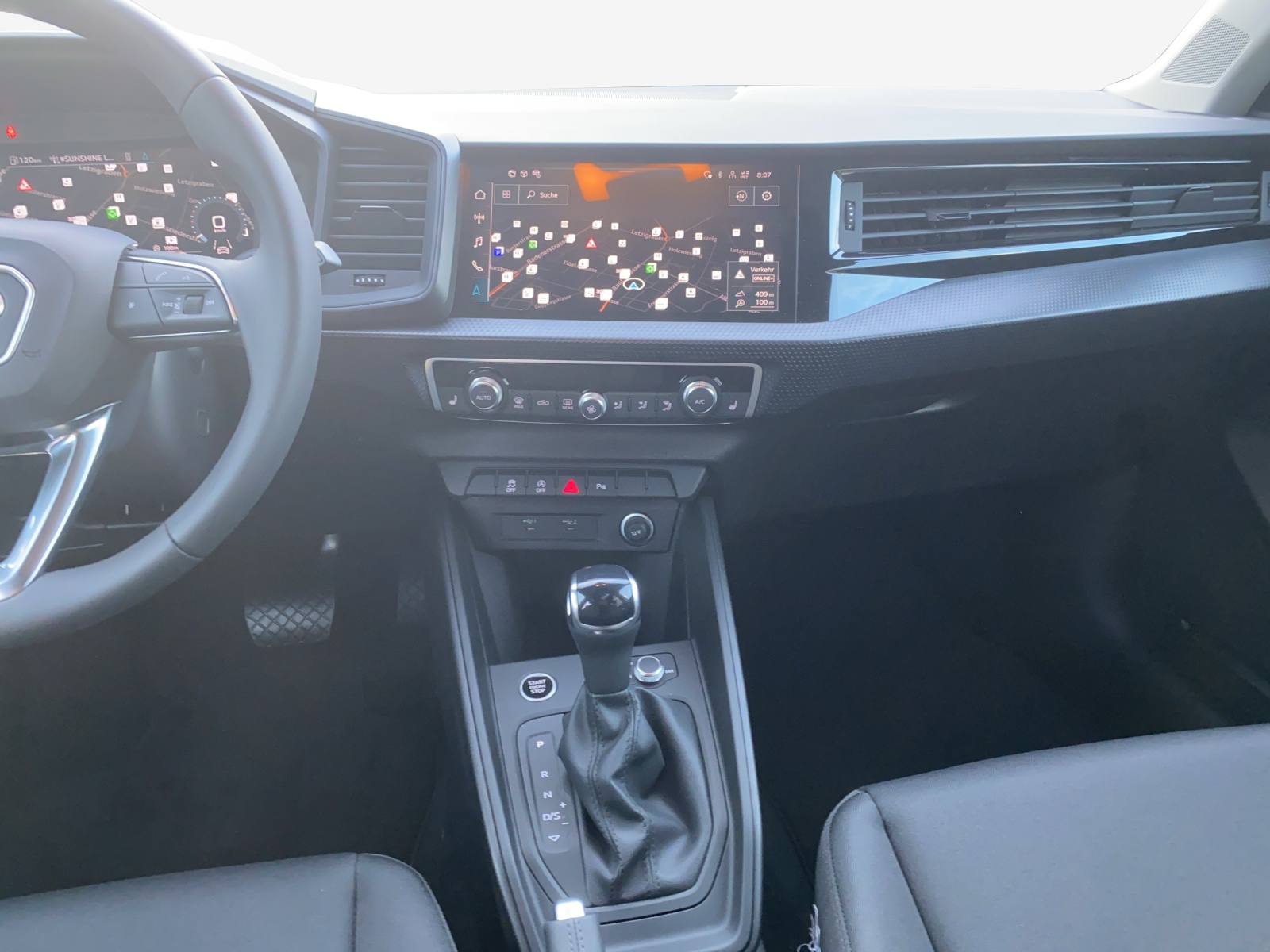 AUDI A1 Sportback 30 TFSI Attraction S-tronic-image-10