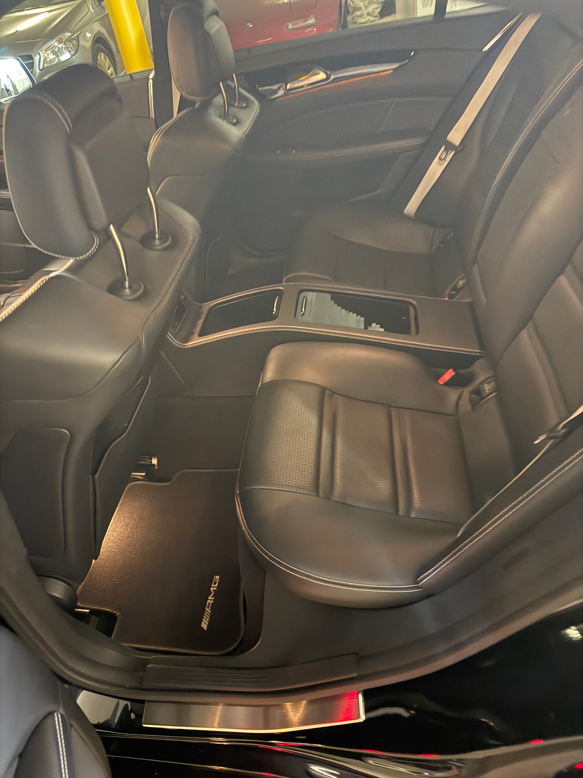 MERCEDES-BENZ CLS 63 S AMG 4matic-image-5