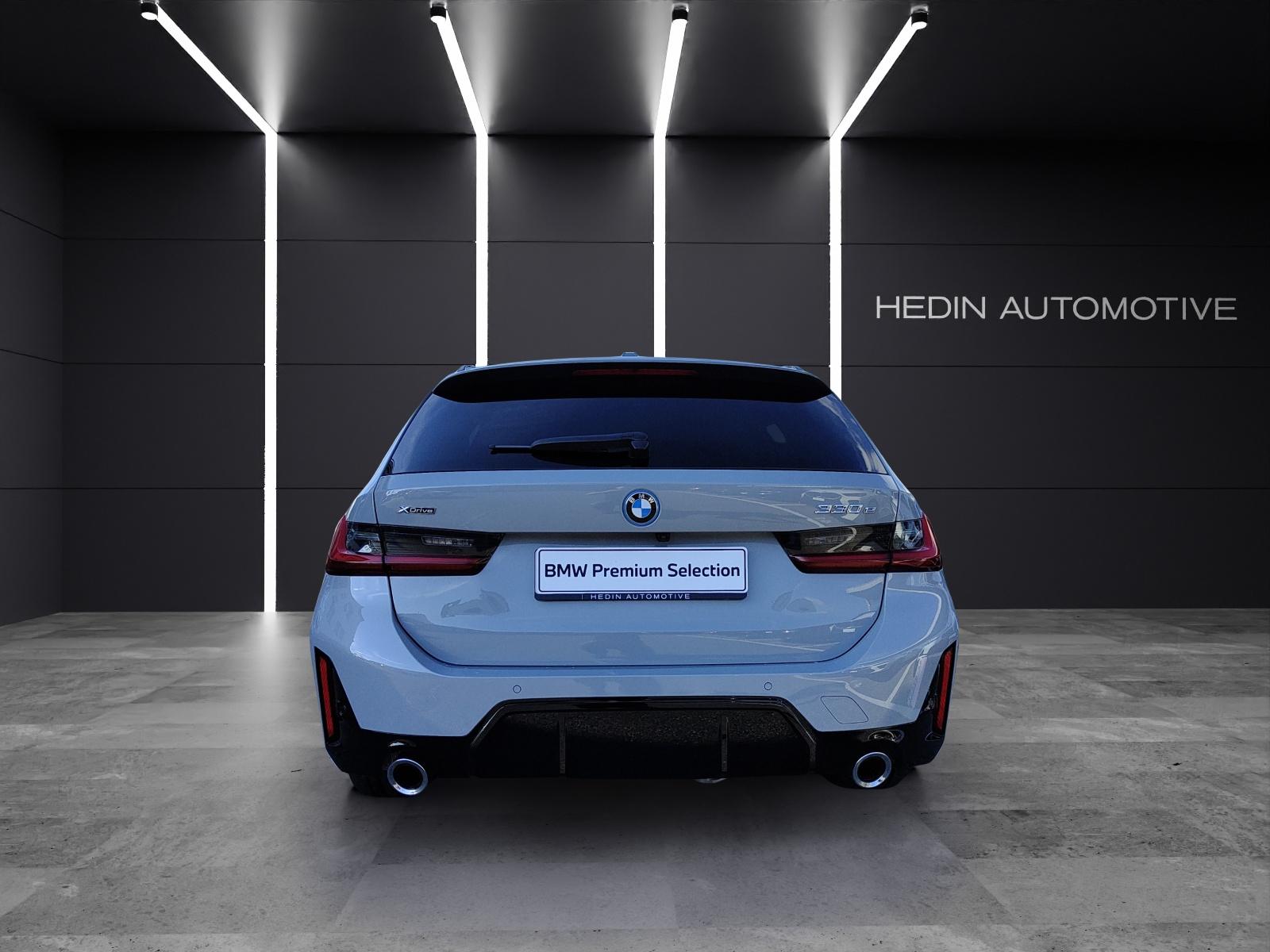 BMW 330e xDrive SAG Touring-image-4