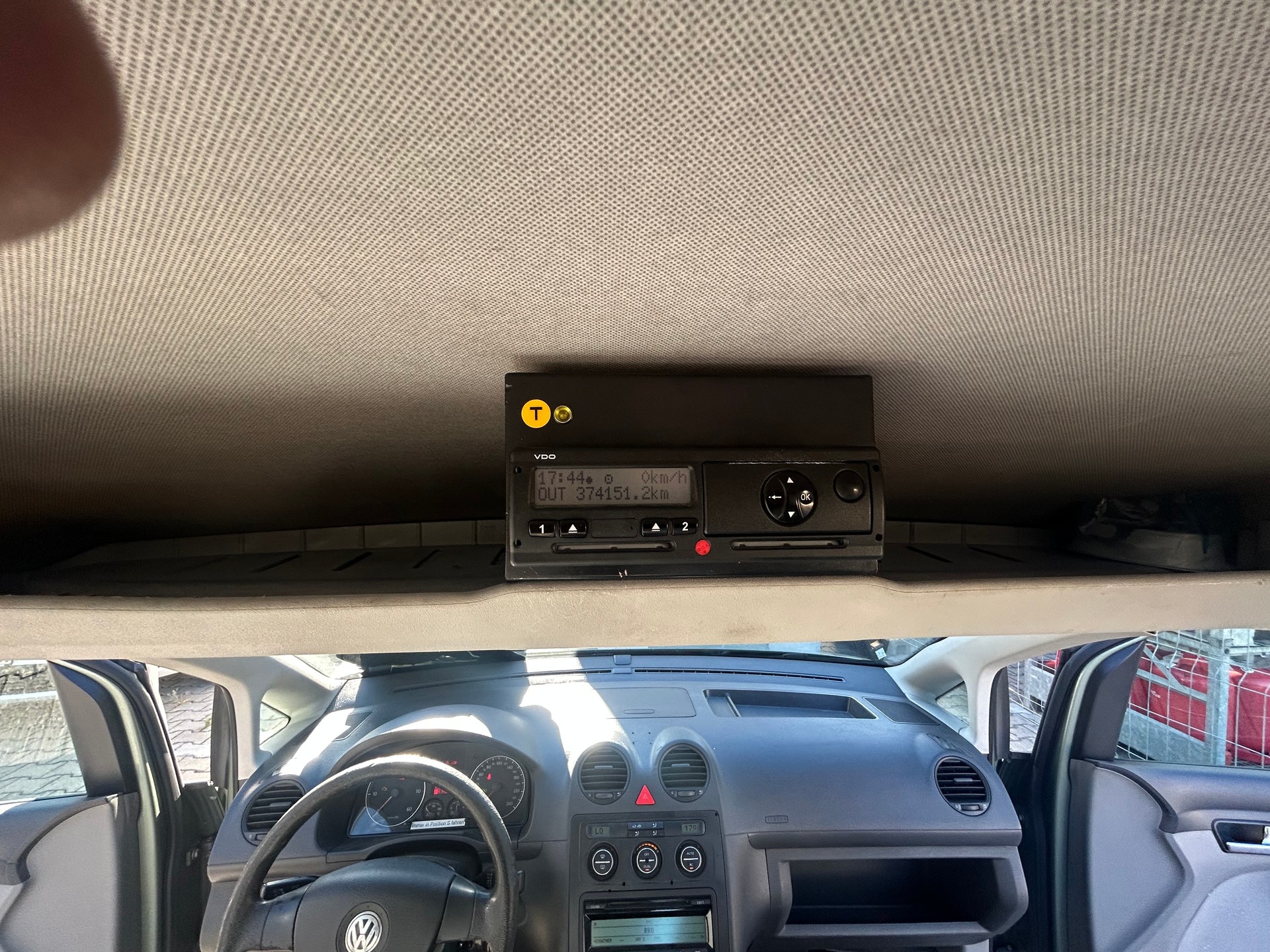 VW Caddy 1.9TDI PD-image-11