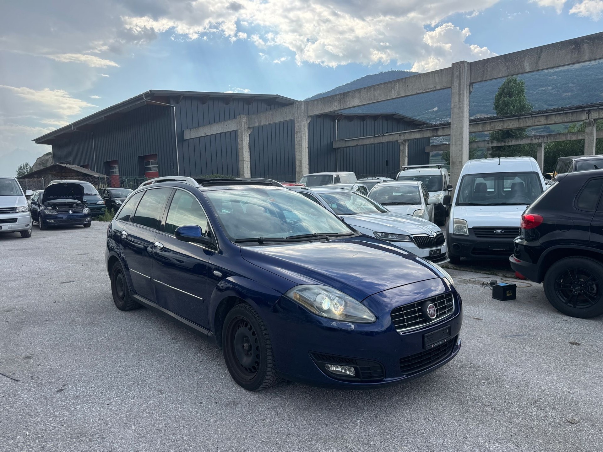 FIAT Croma 1.9 16V JTD Dynamic-image-0