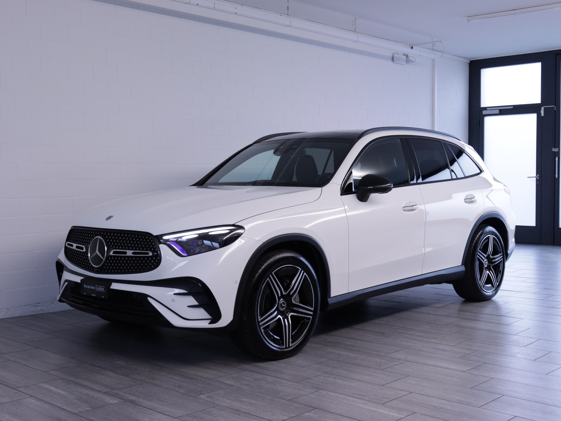 MERCEDES-BENZ GLC 220 d AMG Line 4matic-image-0