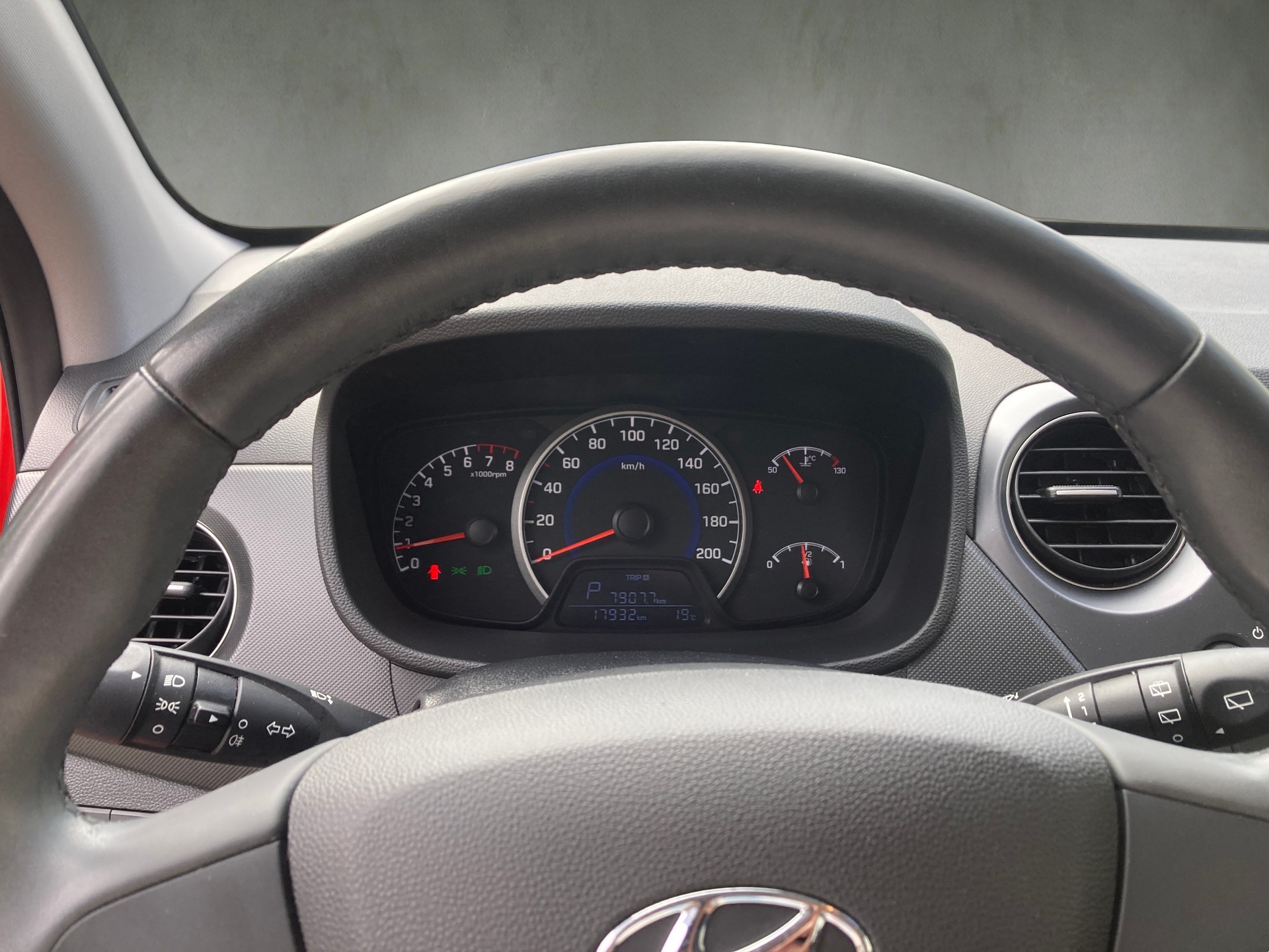 HYUNDAI i10 1.0 Origo-image-8