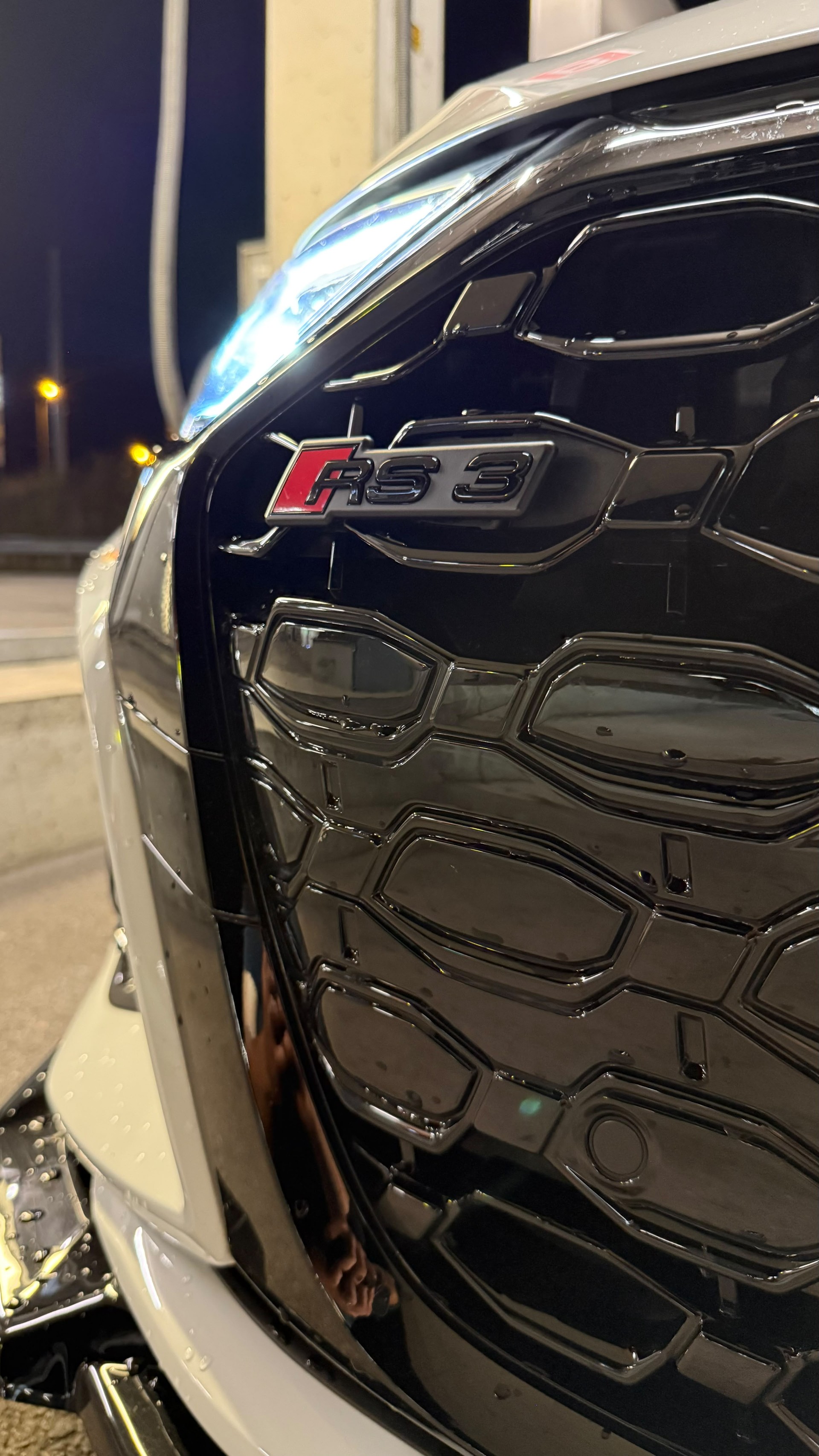 AUDI RS3 Limousine 2.5 TSI quattro S-tronic-image-5