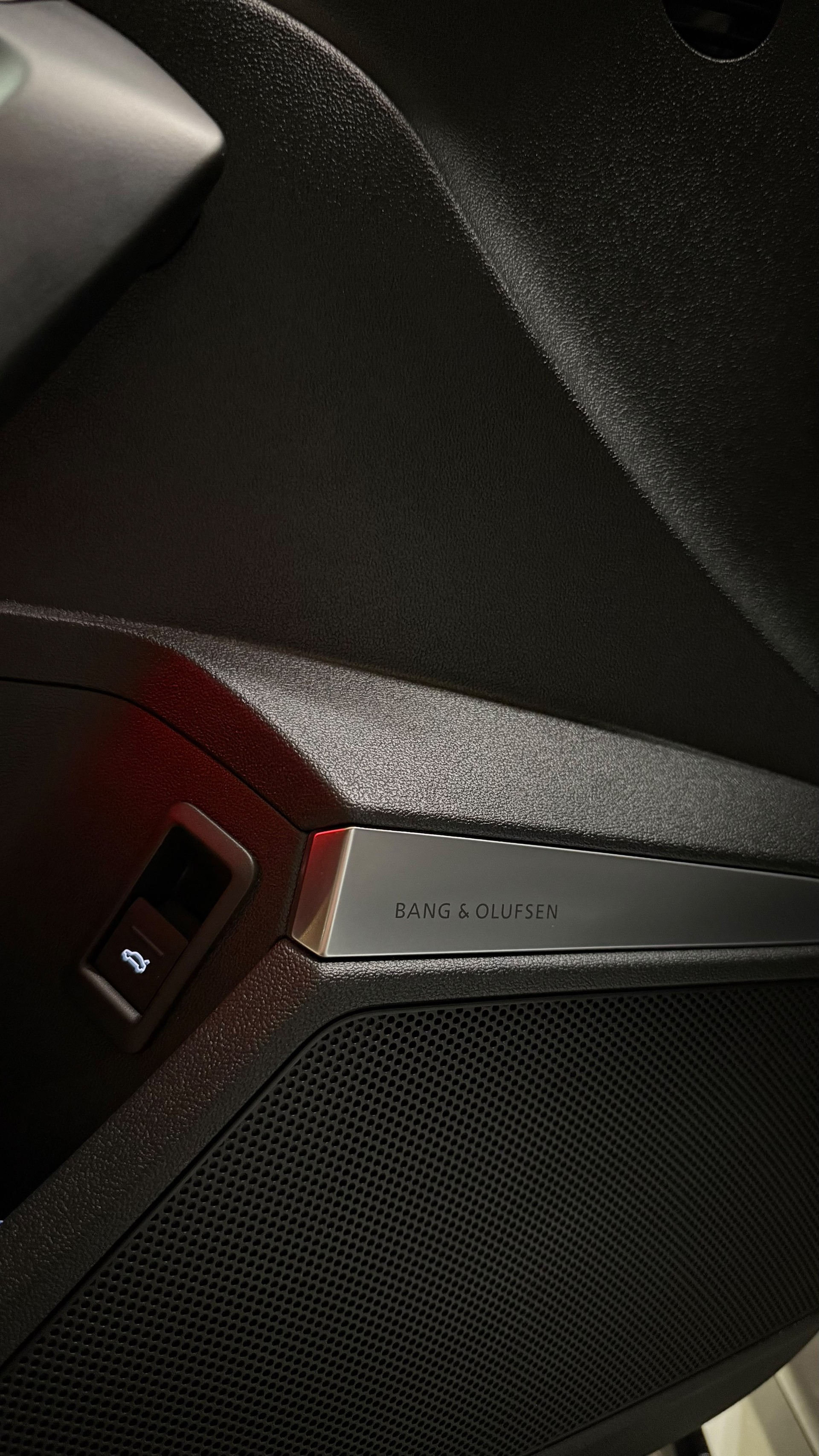 AUDI RS3 Limousine 2.5 TSI quattro S-tronic-image-13