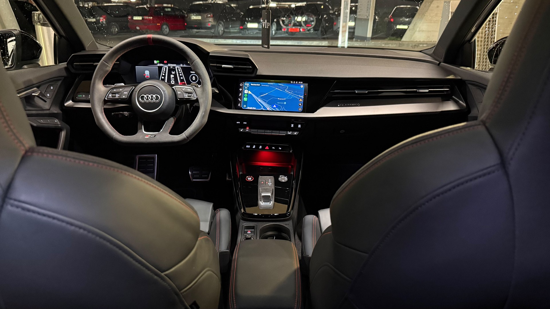 AUDI RS3 Limousine 2.5 TSI quattro S-tronic-image-9