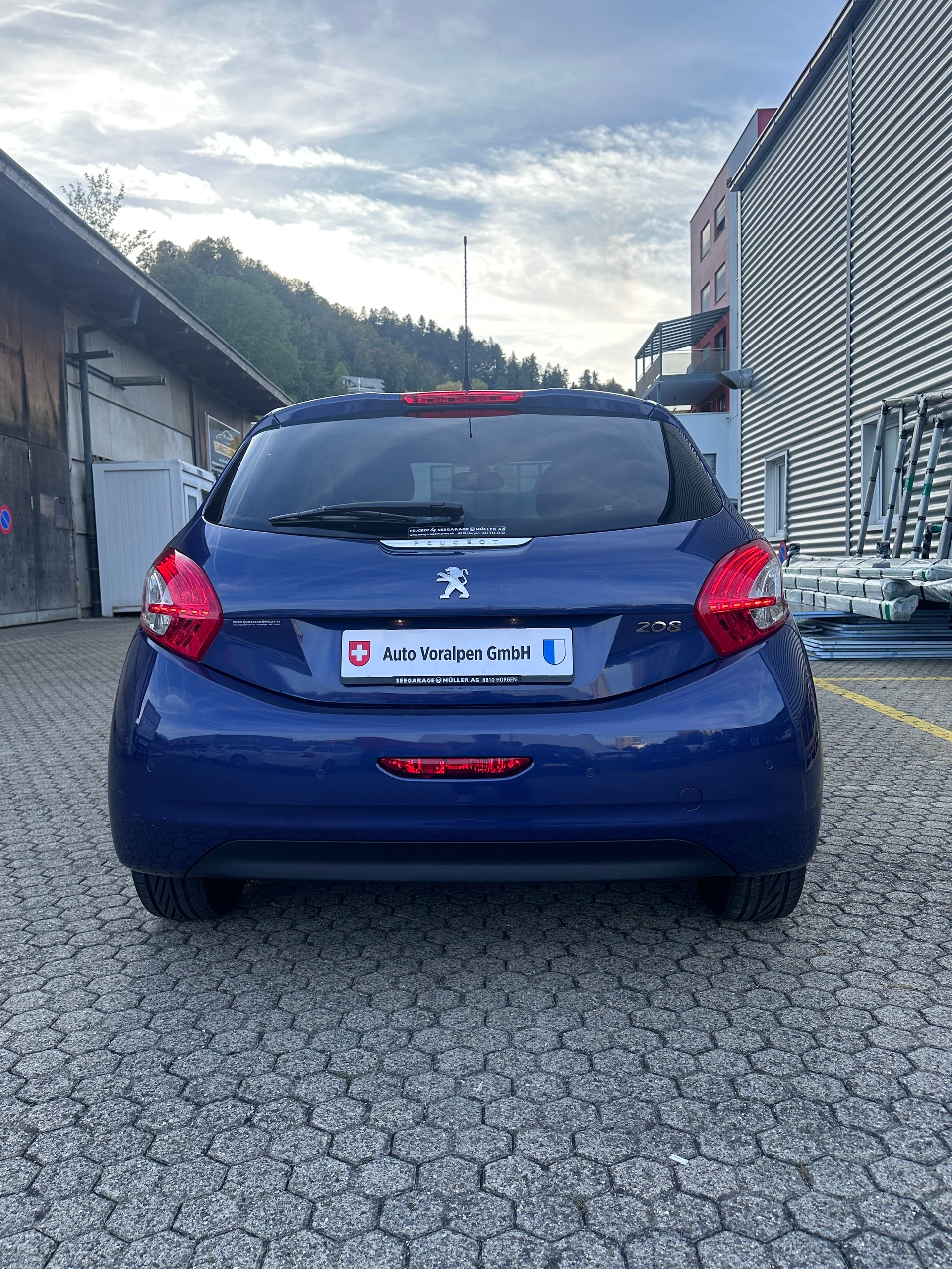 PEUGEOT 208 1.6 VTI Intuitive Frisch Ab MFK, Navigation, Apple CarPlay-image-4