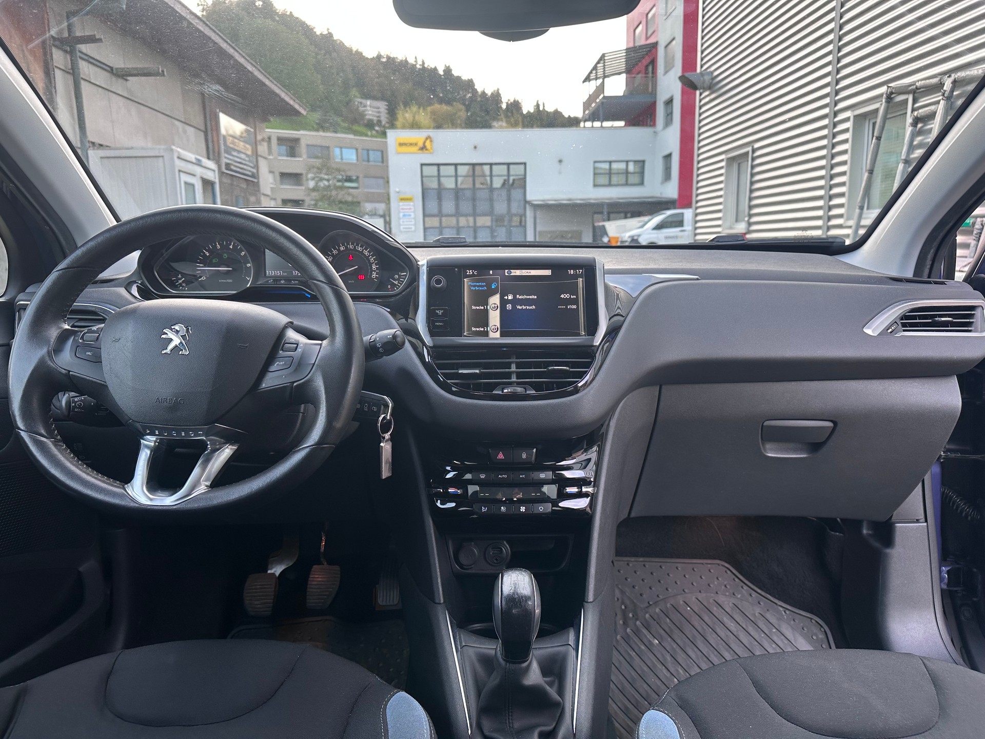 PEUGEOT 208 1.6 VTI Intuitive Frisch Ab MFK, Navigation, Apple CarPlay-image-11