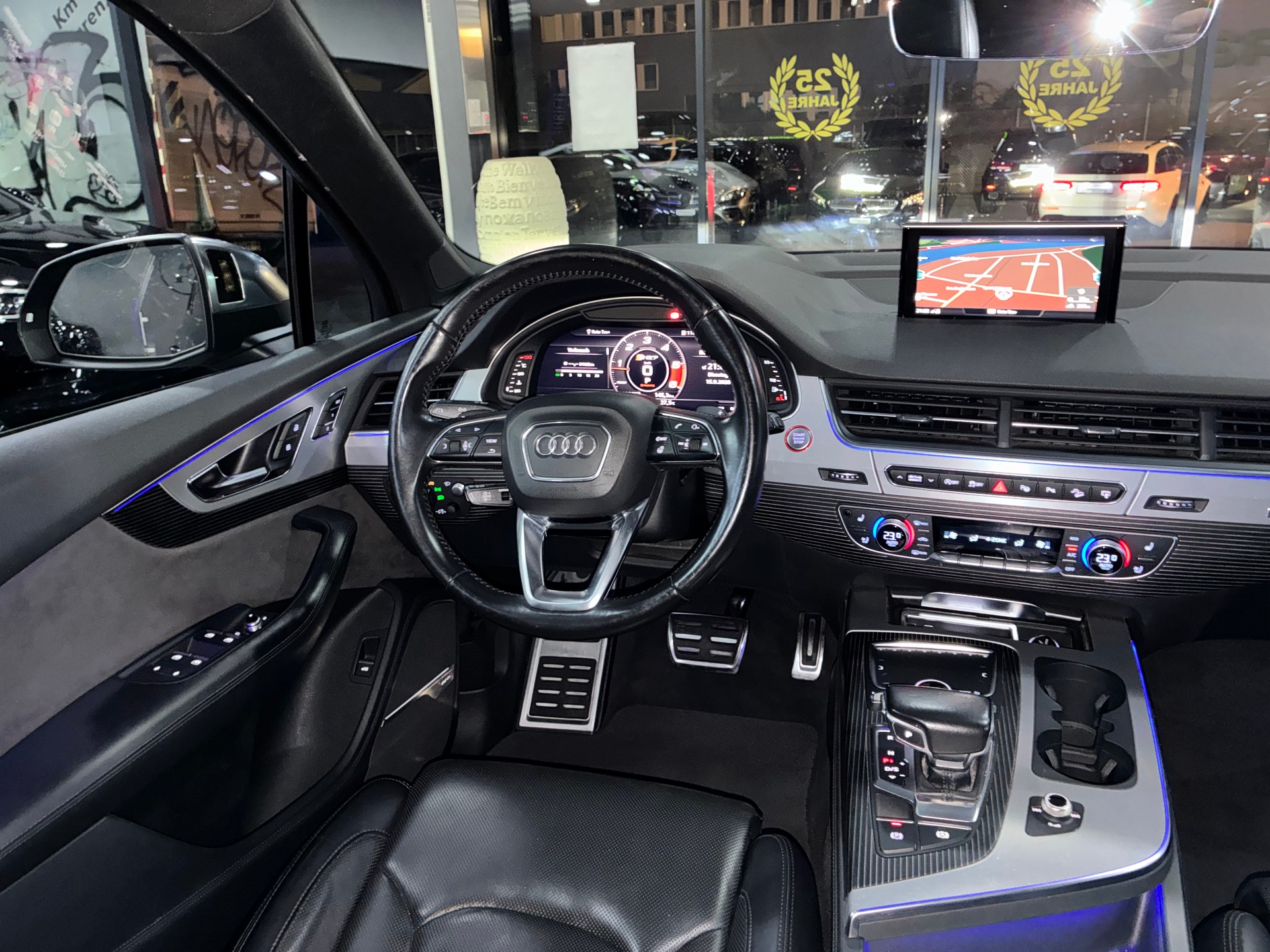 AUDI SQ7 4.0 TDI quattro tiptronic-image-7
