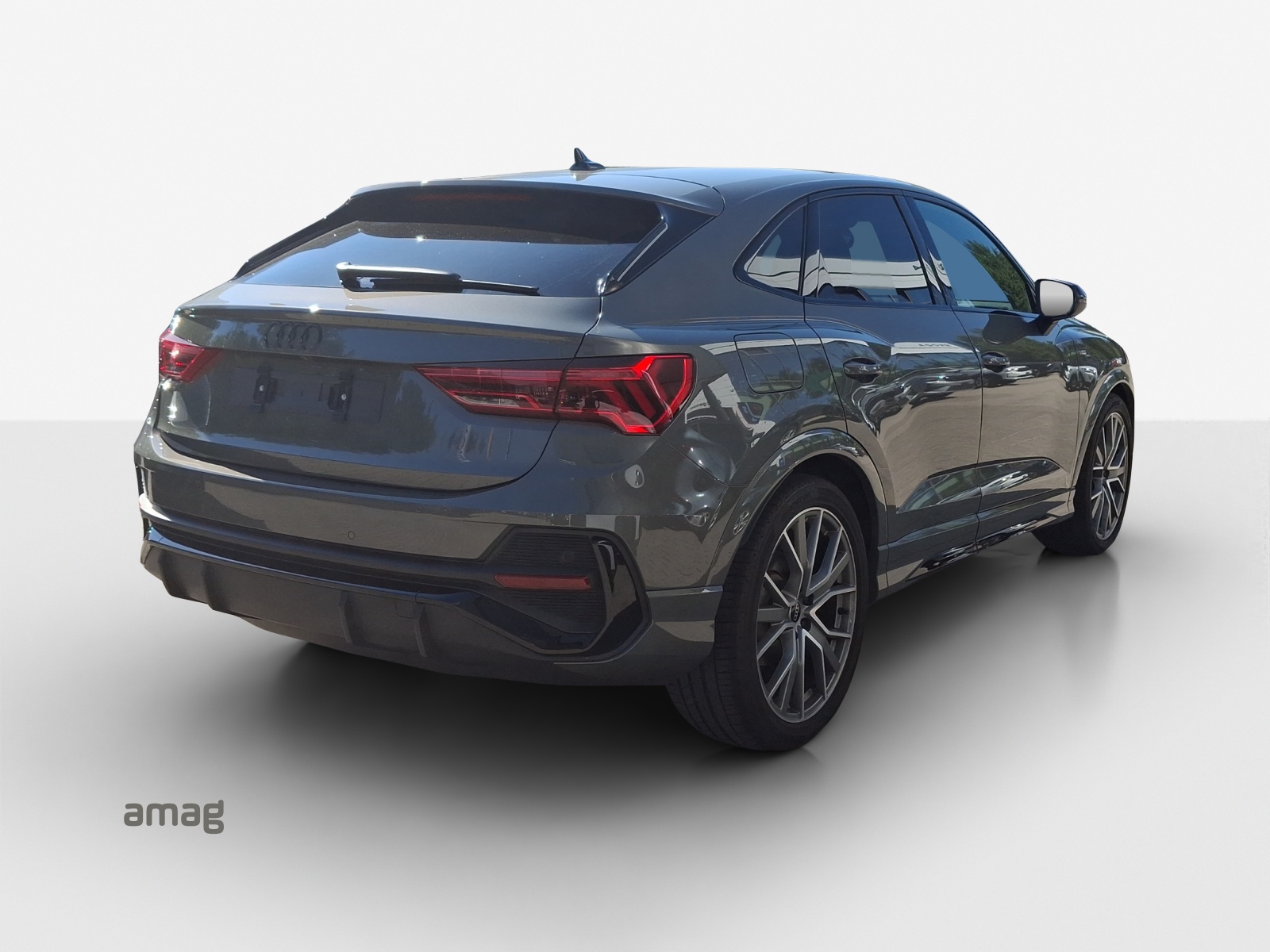 AUDI Q3 Sportback 35 TFSI S line Attraction S-tronic-image-4