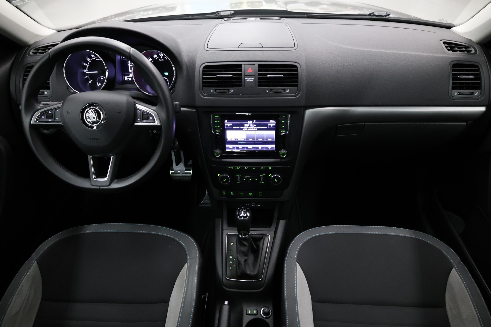 SKODA Yeti Outdoor 2.0 TDI 150 Ambition 4x4 DSG-image-12