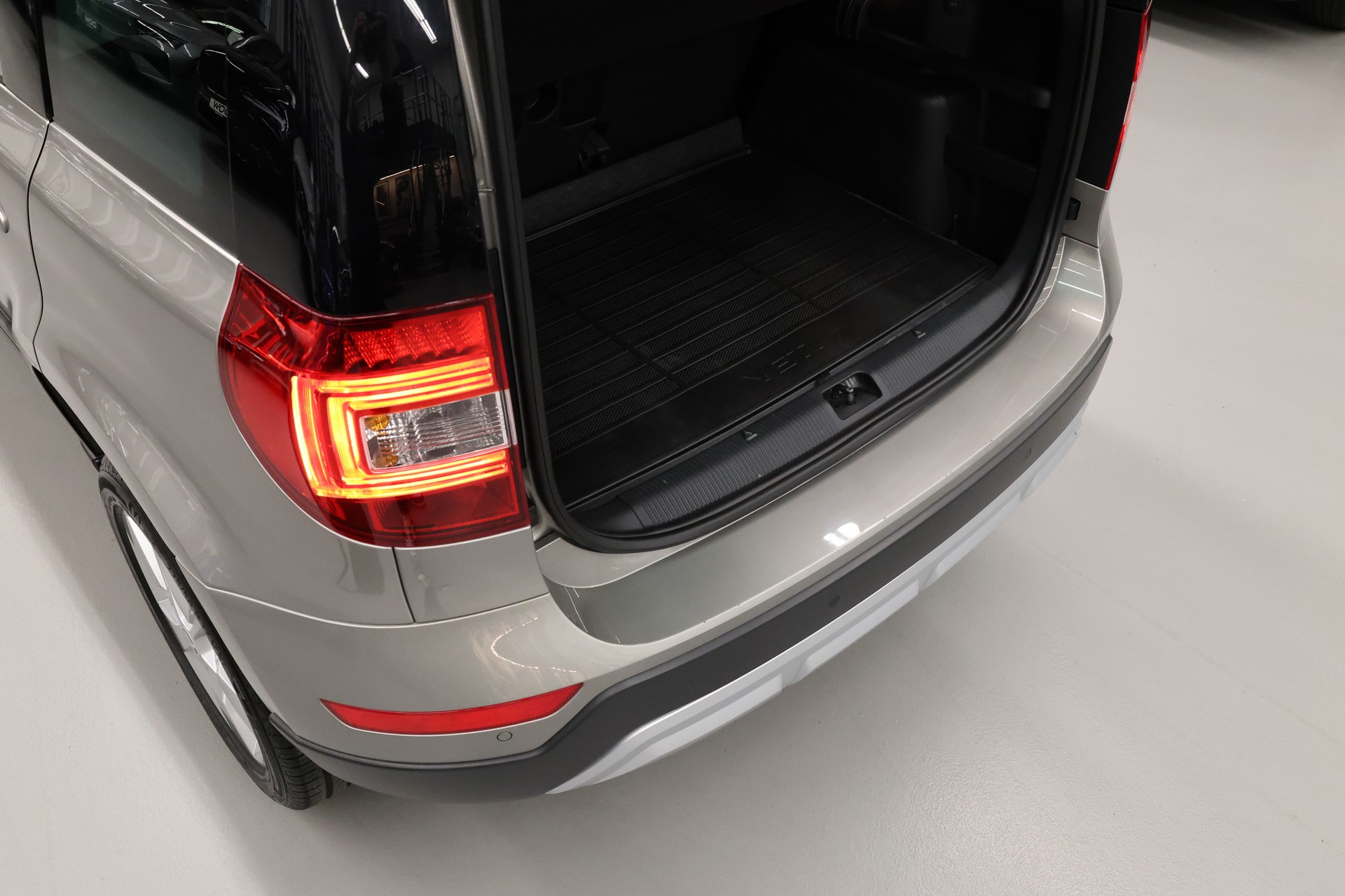 SKODA Yeti Outdoor 2.0 TDI 150 Ambition 4x4 DSG-image-9