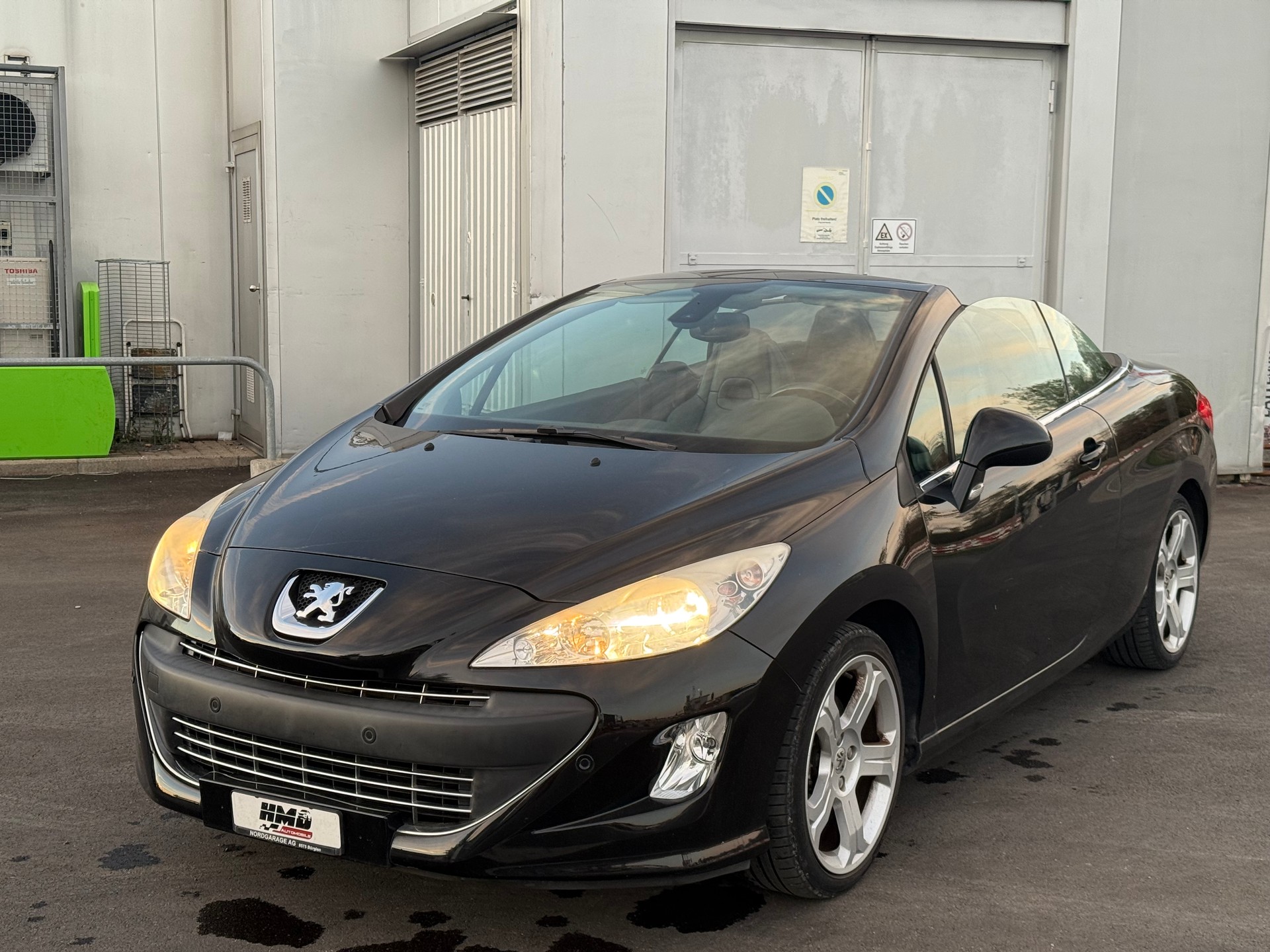PEUGEOT 308 CC 1.6 16V Turbo Sport Pack Automatic-image-2