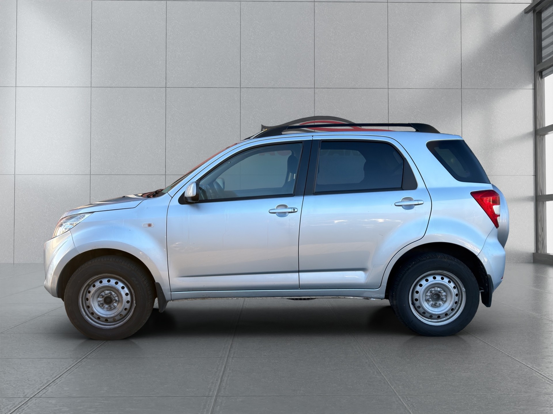 DAIHATSU Terios 1.5 16V SX Noblesse 4WD Automatic-image-3