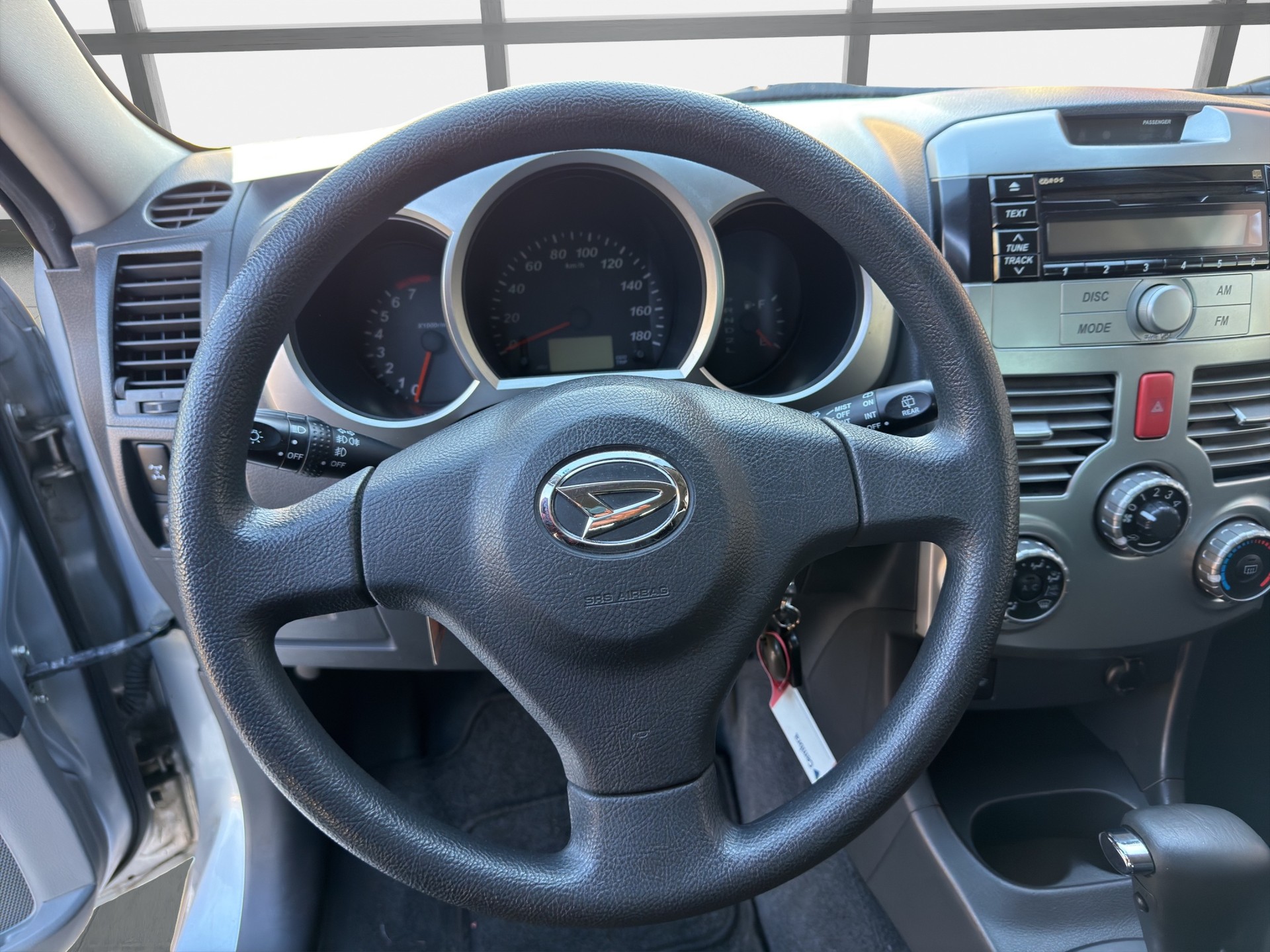 DAIHATSU Terios 1.5 16V SX Noblesse 4WD Automatic-image-10