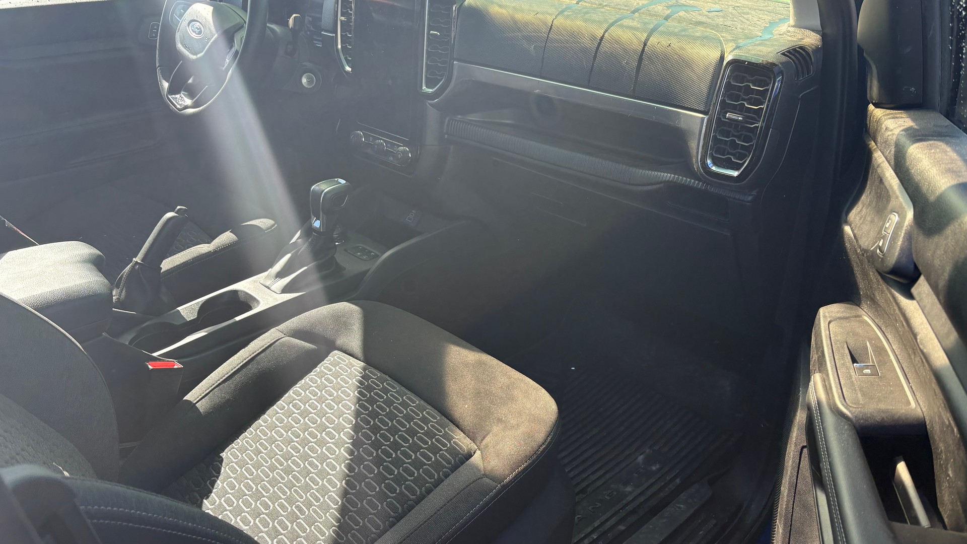 FORD Ranger XLT 2.0 Eco Blue 4x4 Automat-image-4