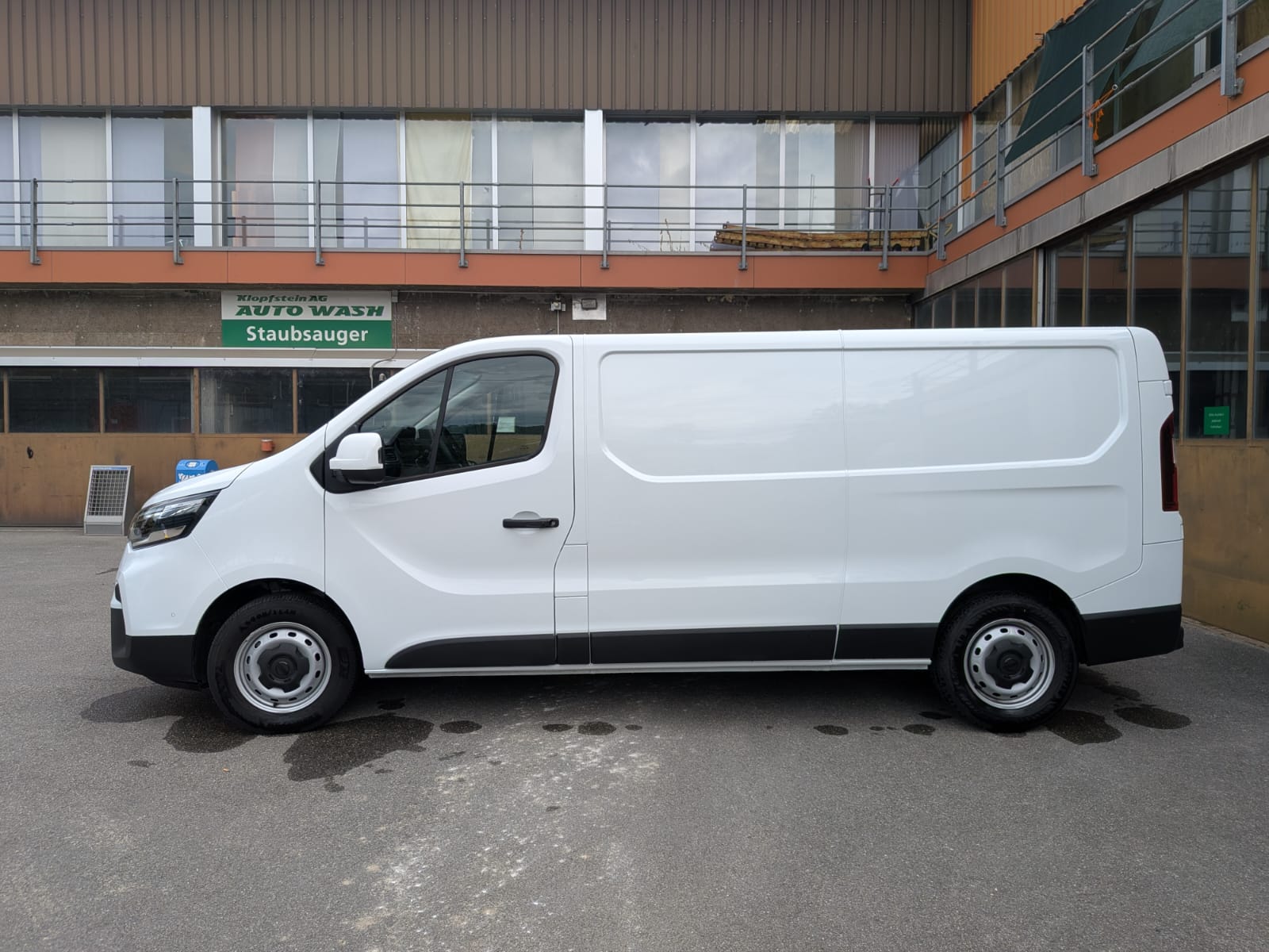 NISSAN PRIMASTAR-image-1