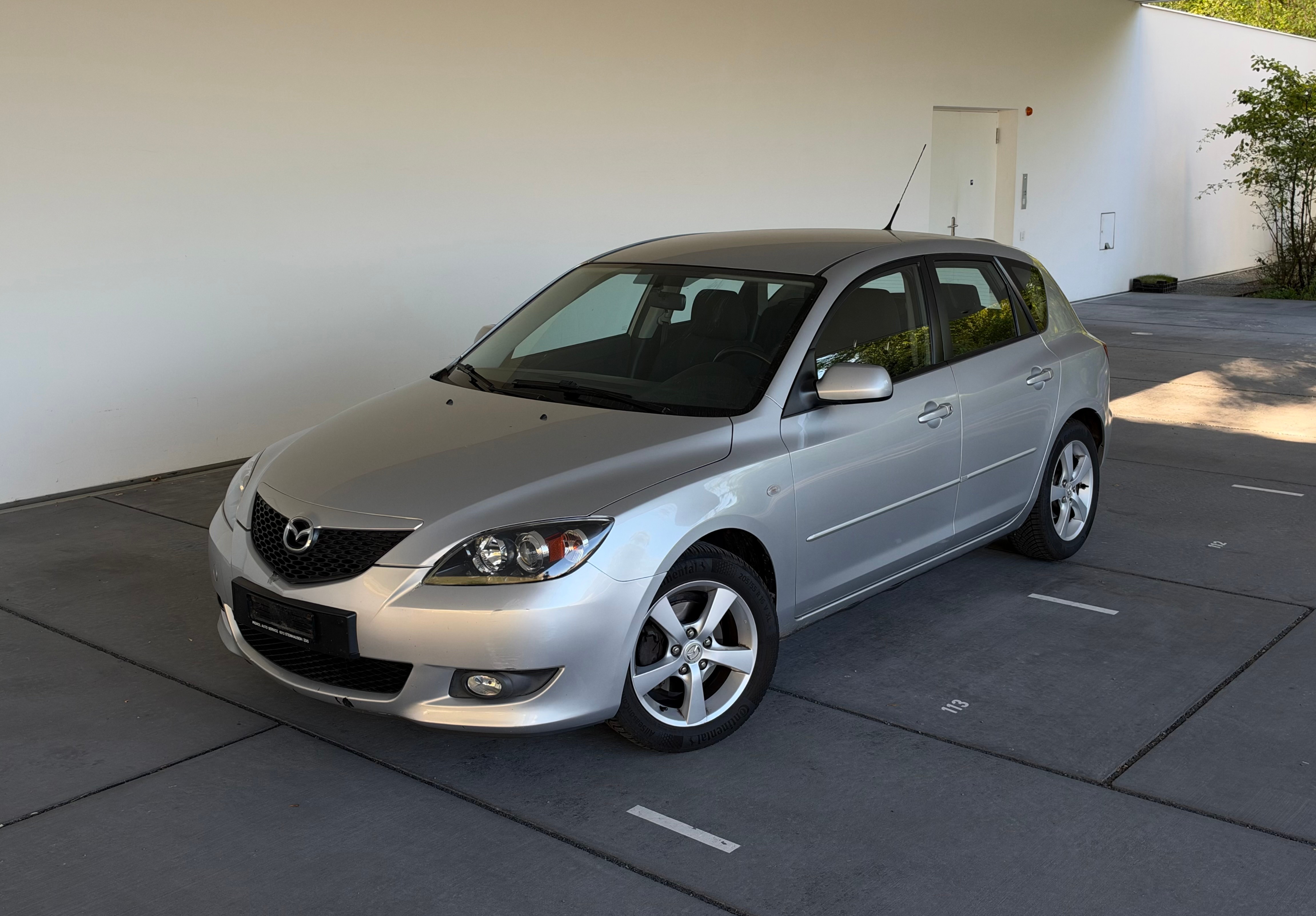 Car photo