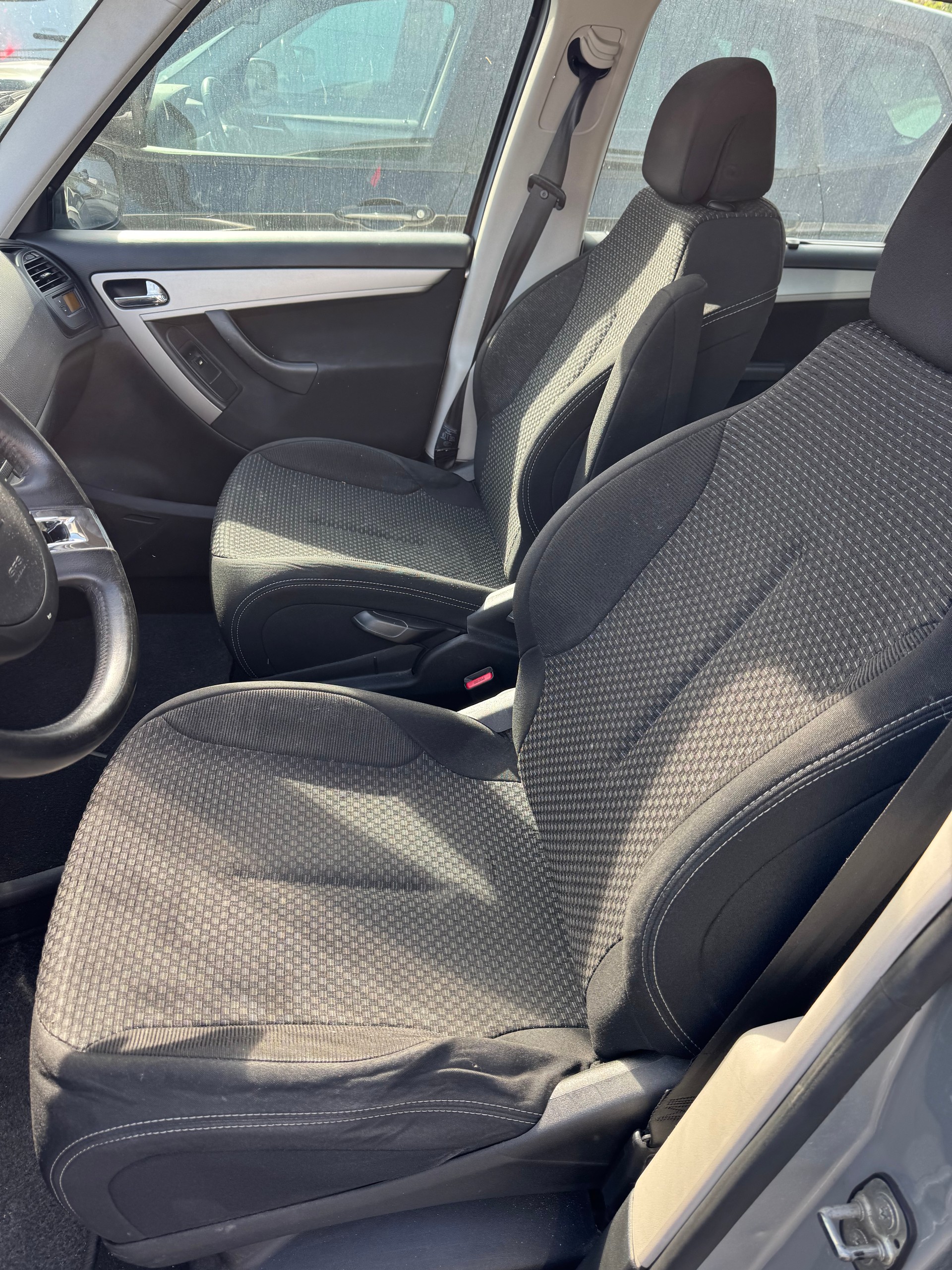 CITROEN Grand C4 Picasso 2.0 HDI Exclusive Automatic-image-8