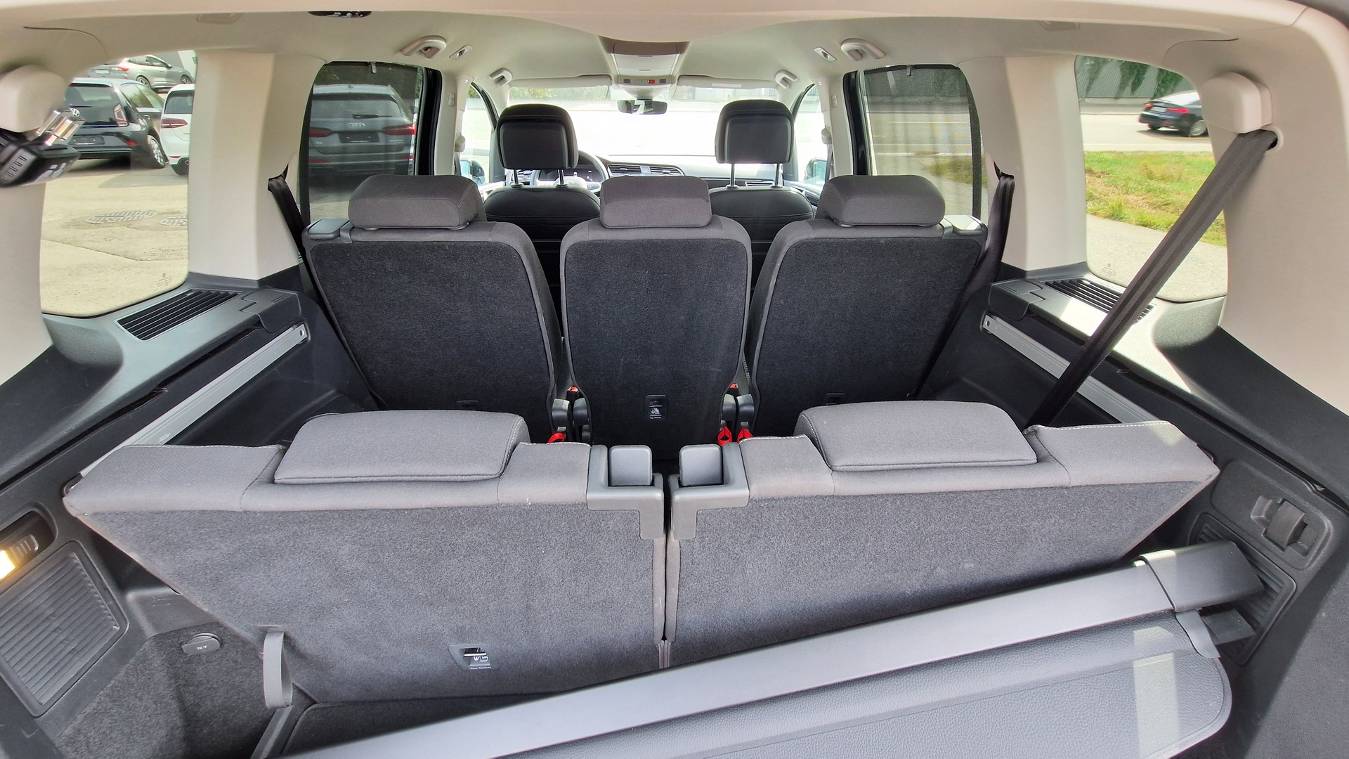 VW Touran 1.5 TSI EVO Comfortline DSG-image-14