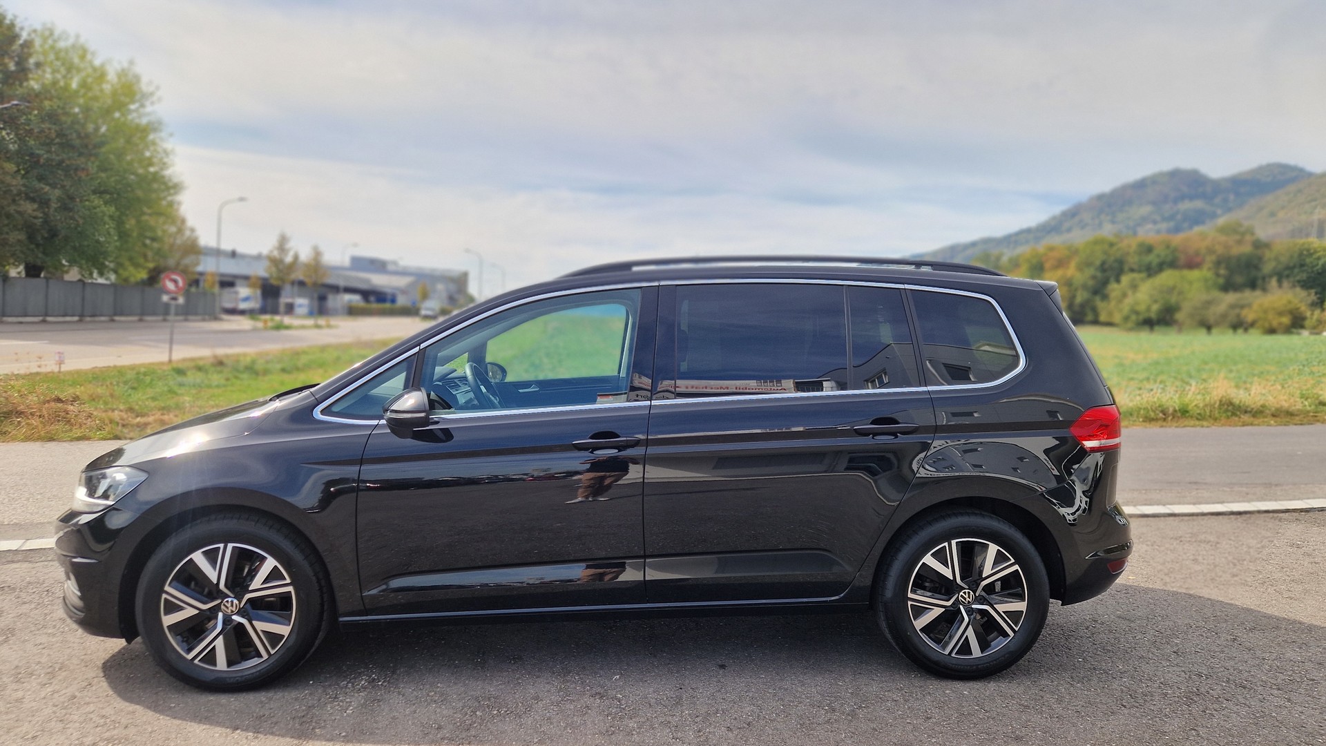 VW Touran 1.5 TSI EVO Comfortline DSG-image-2