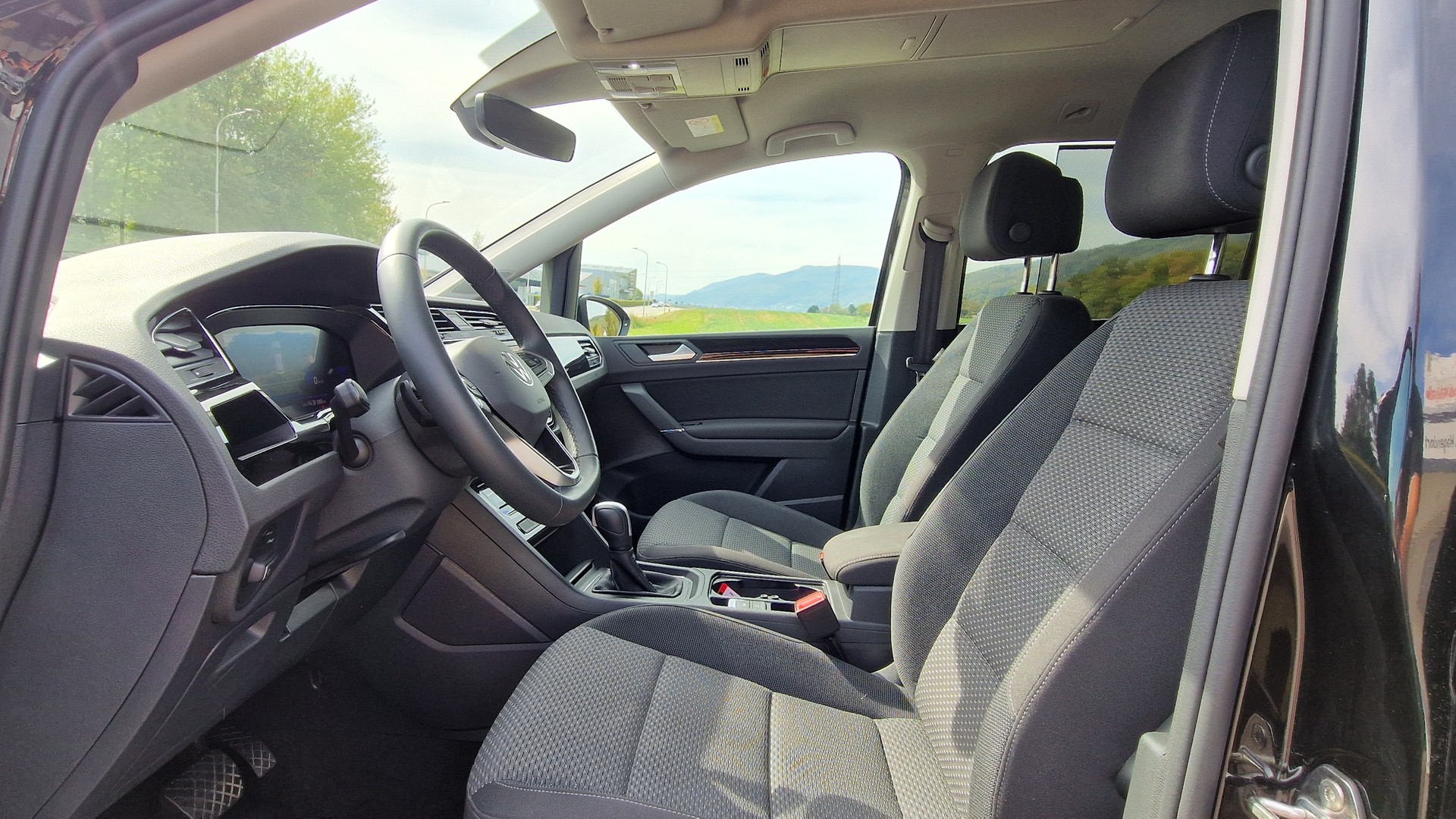 VW Touran 1.5 TSI EVO Comfortline DSG-image-5