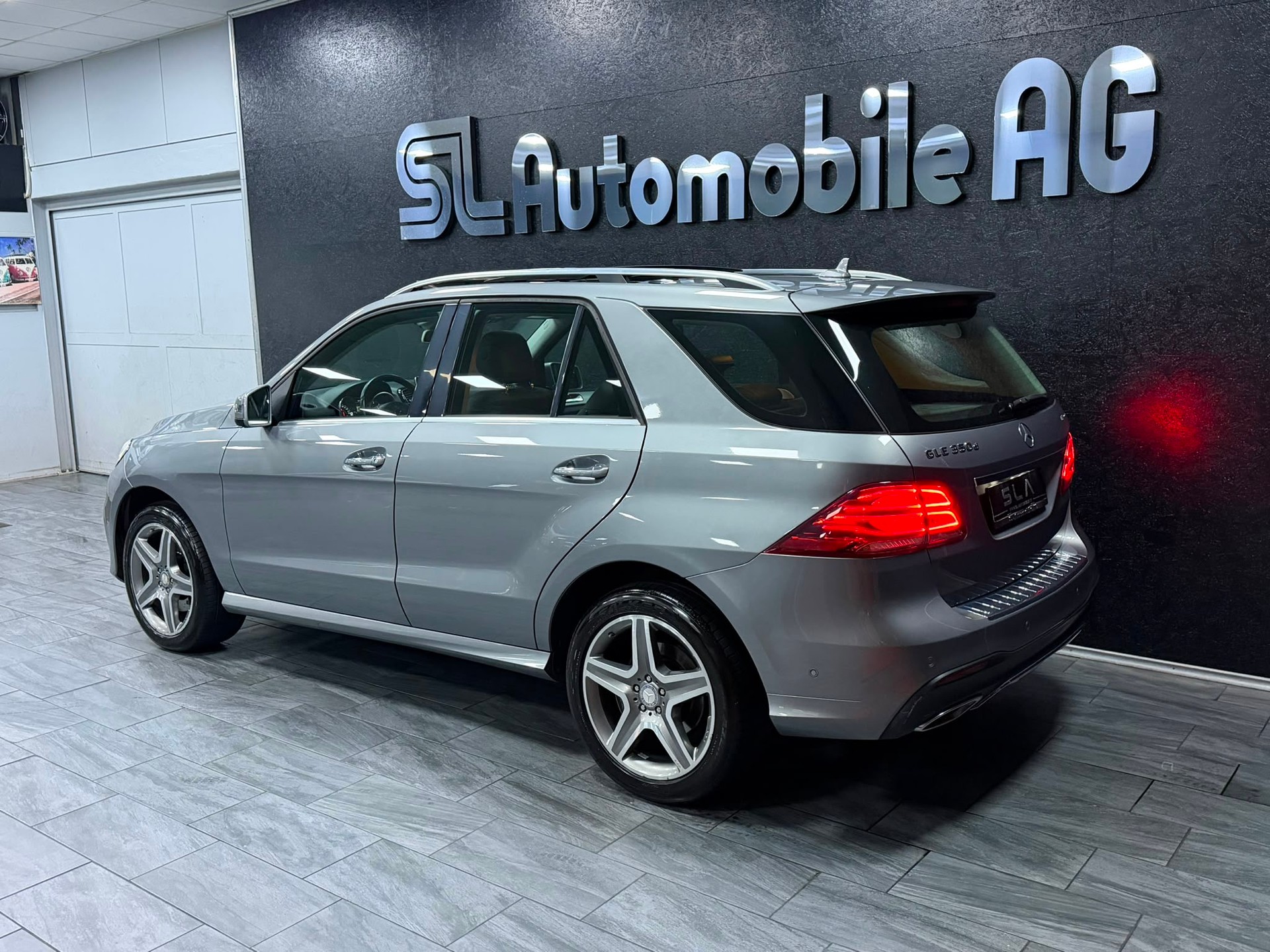 MERCEDES-BENZ GLE 350 d Executive 4Matic 9G-Tronic-image-4