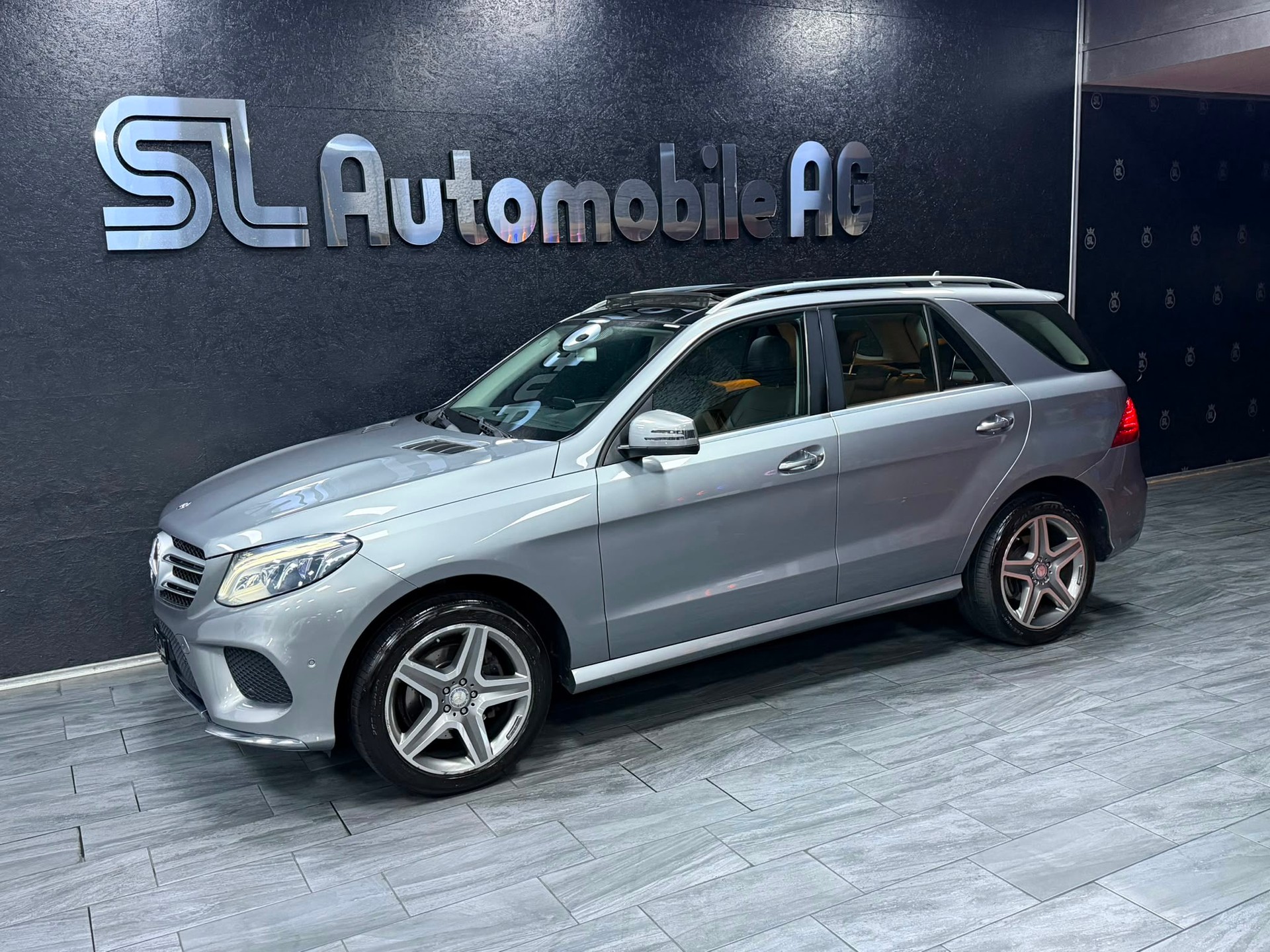 MERCEDES-BENZ GLE 350 d Executive 4Matic 9G-Tronic-image-2