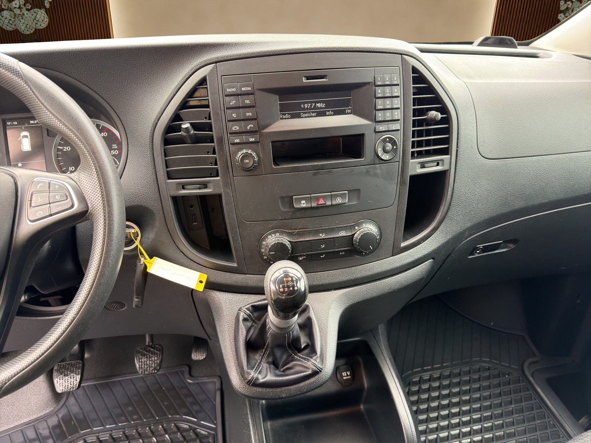 MERCEDES-BENZ Vito 114 CDI L Euro 6 LANG , KLIMA , PARKSENSOREN VORNE & HINTEN.-image-11