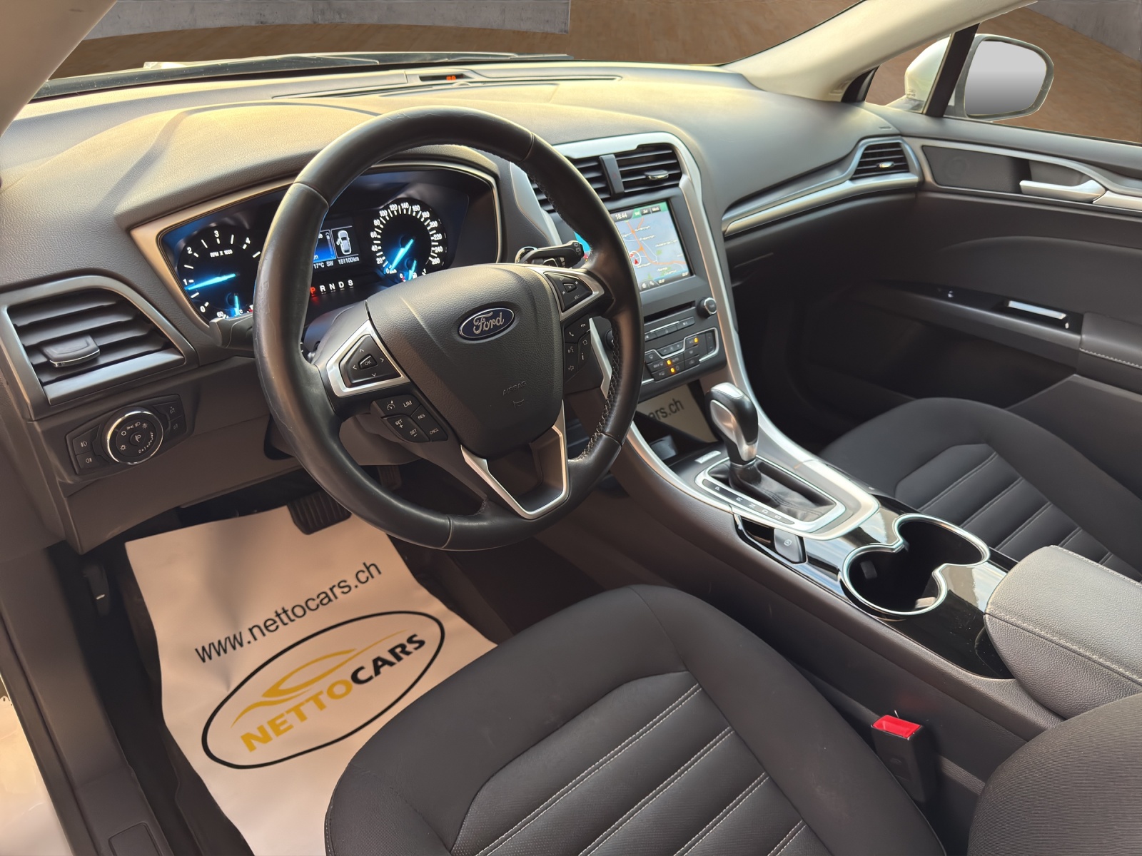 FORD Mondeo 2.0 TDCi Trend PowerShift-image-8