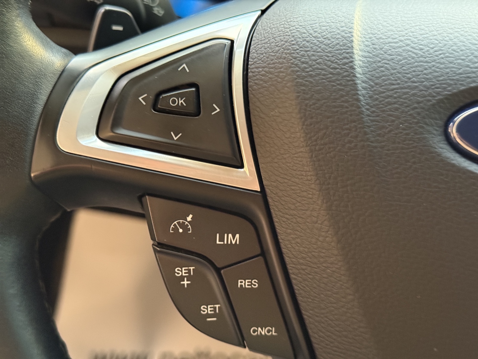 FORD Mondeo 2.0 TDCi Trend PowerShift-image-15