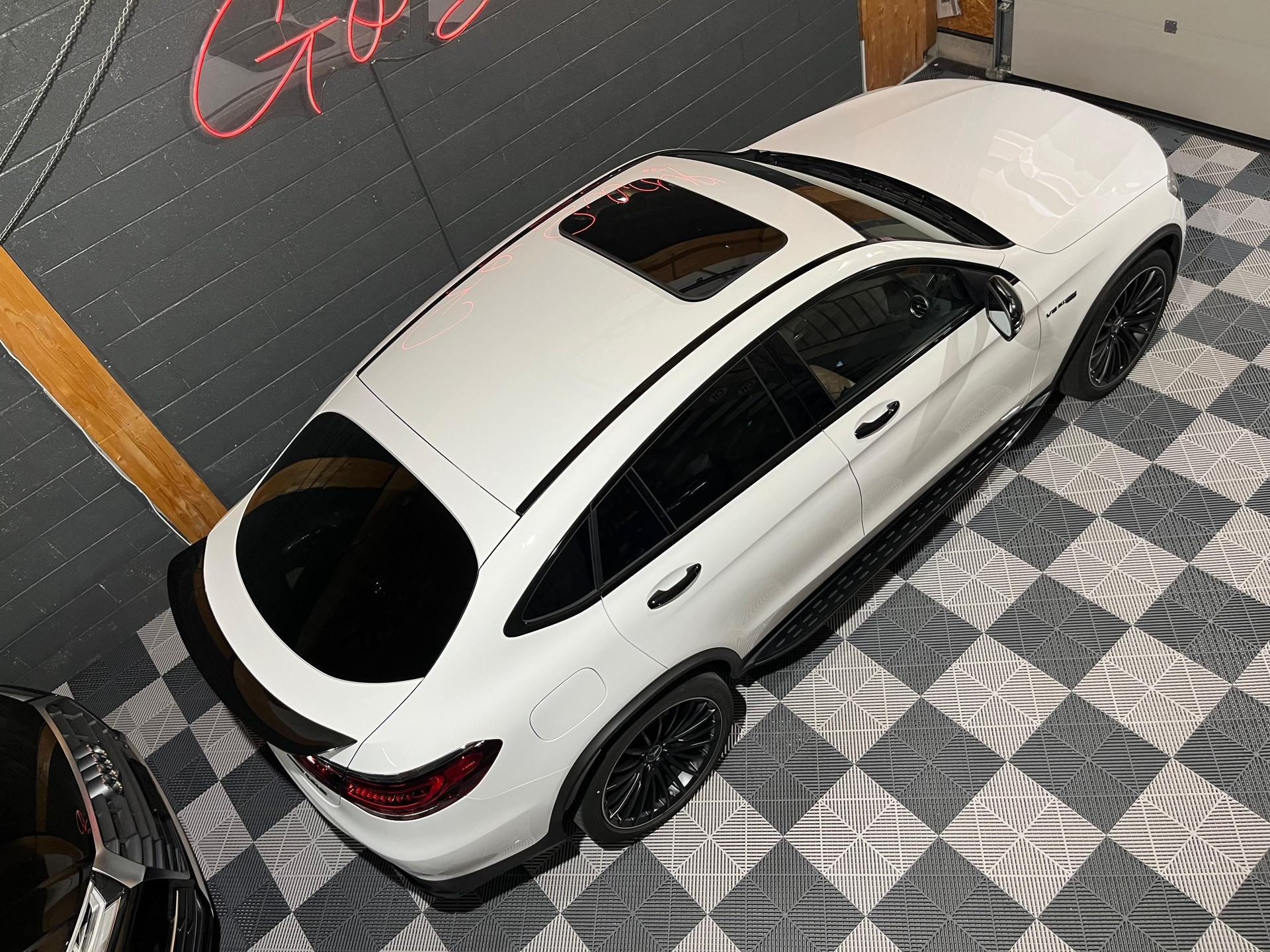 MERCEDES-BENZ GLC Coupé 63 S AMG 4Matic 9G-Tronic-image-2