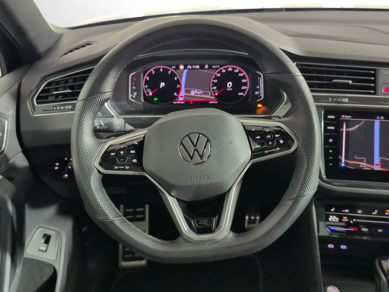 VW Tiguan 2.0TSI R-Line 4Motion DSG-image-10