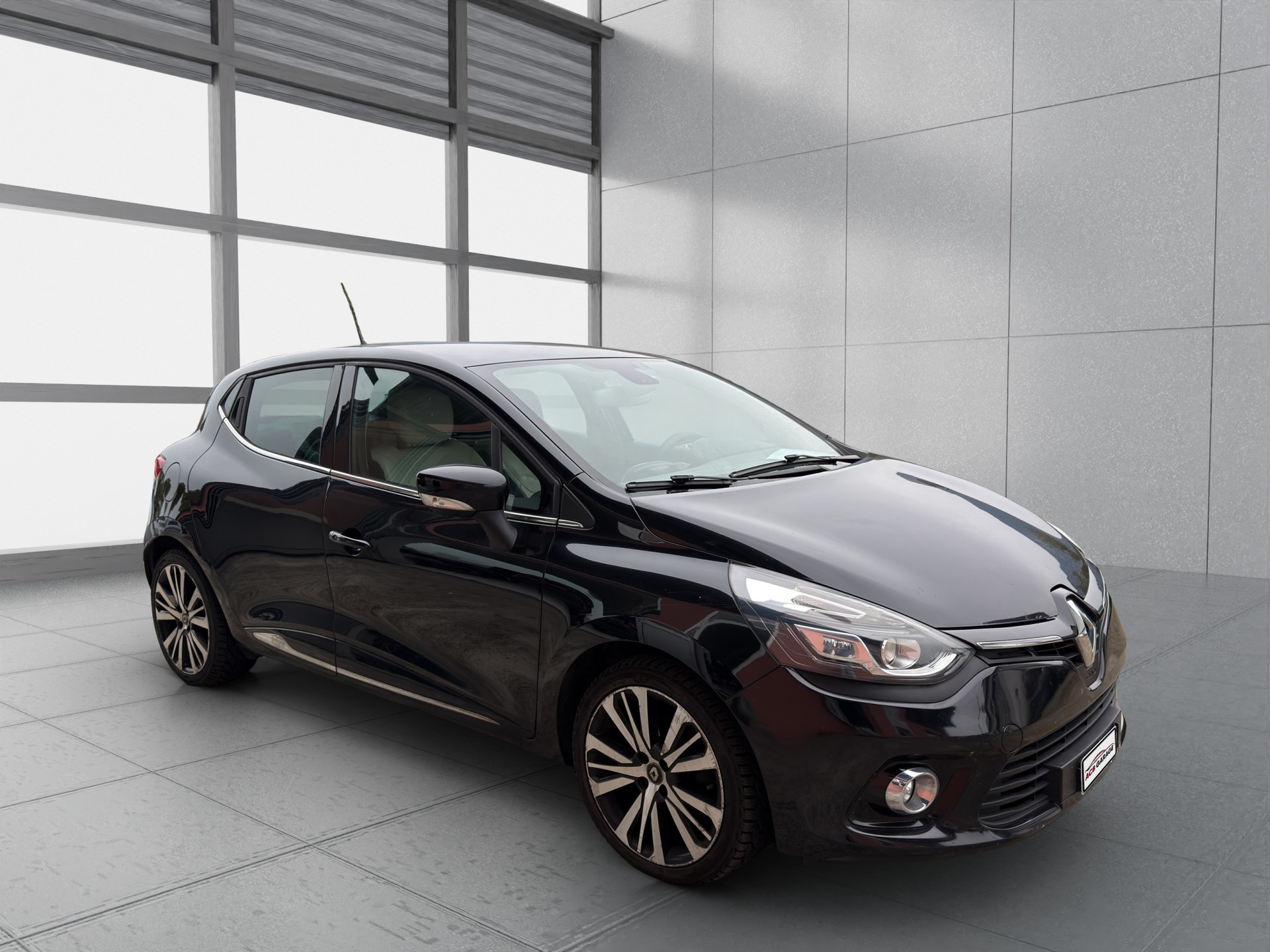 RENAULT Clio Grandtour 1.2 16V T Swiss Edition EDC-image-2