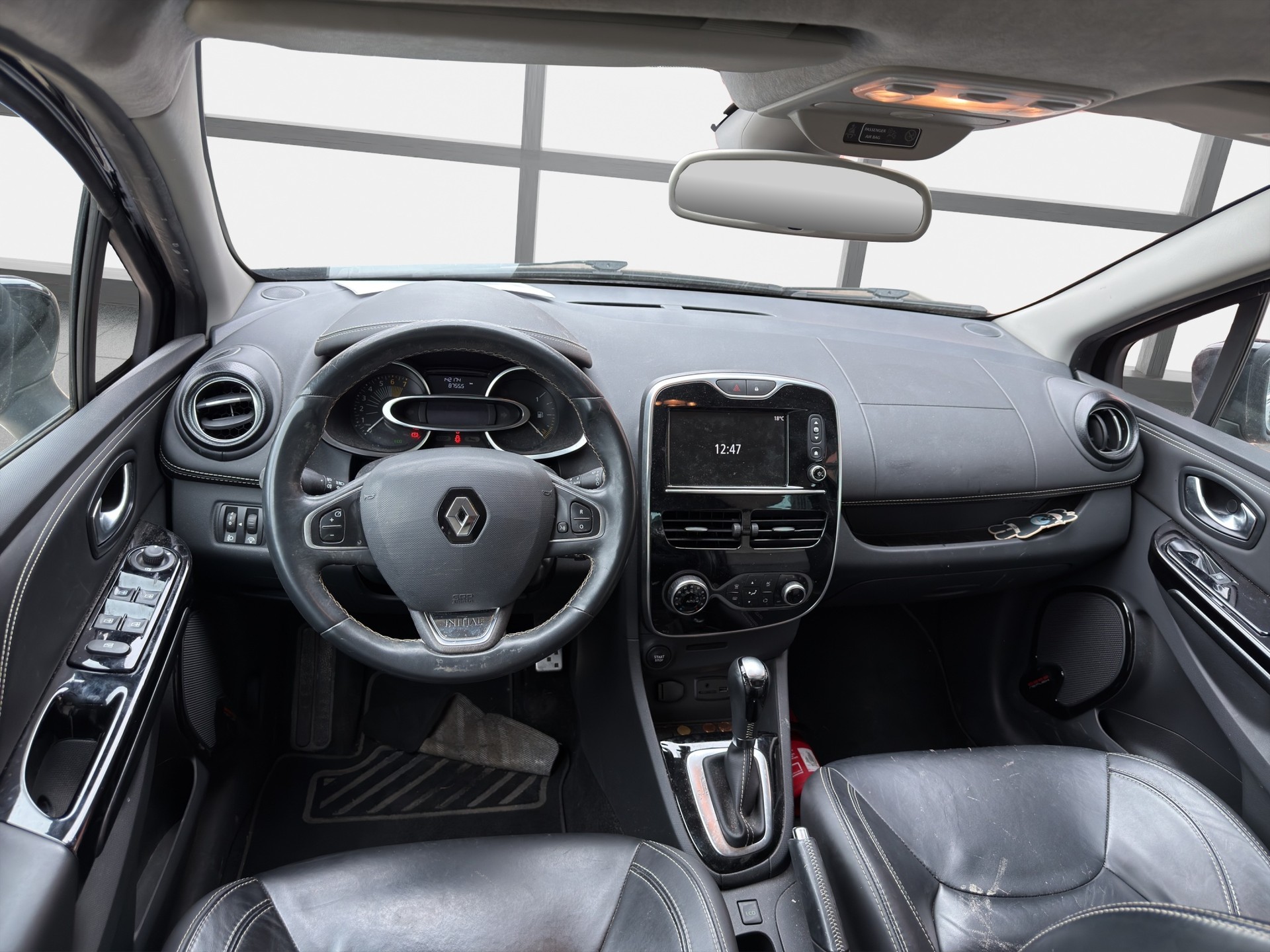 RENAULT Clio Grandtour 1.2 16V T Swiss Edition EDC-image-13