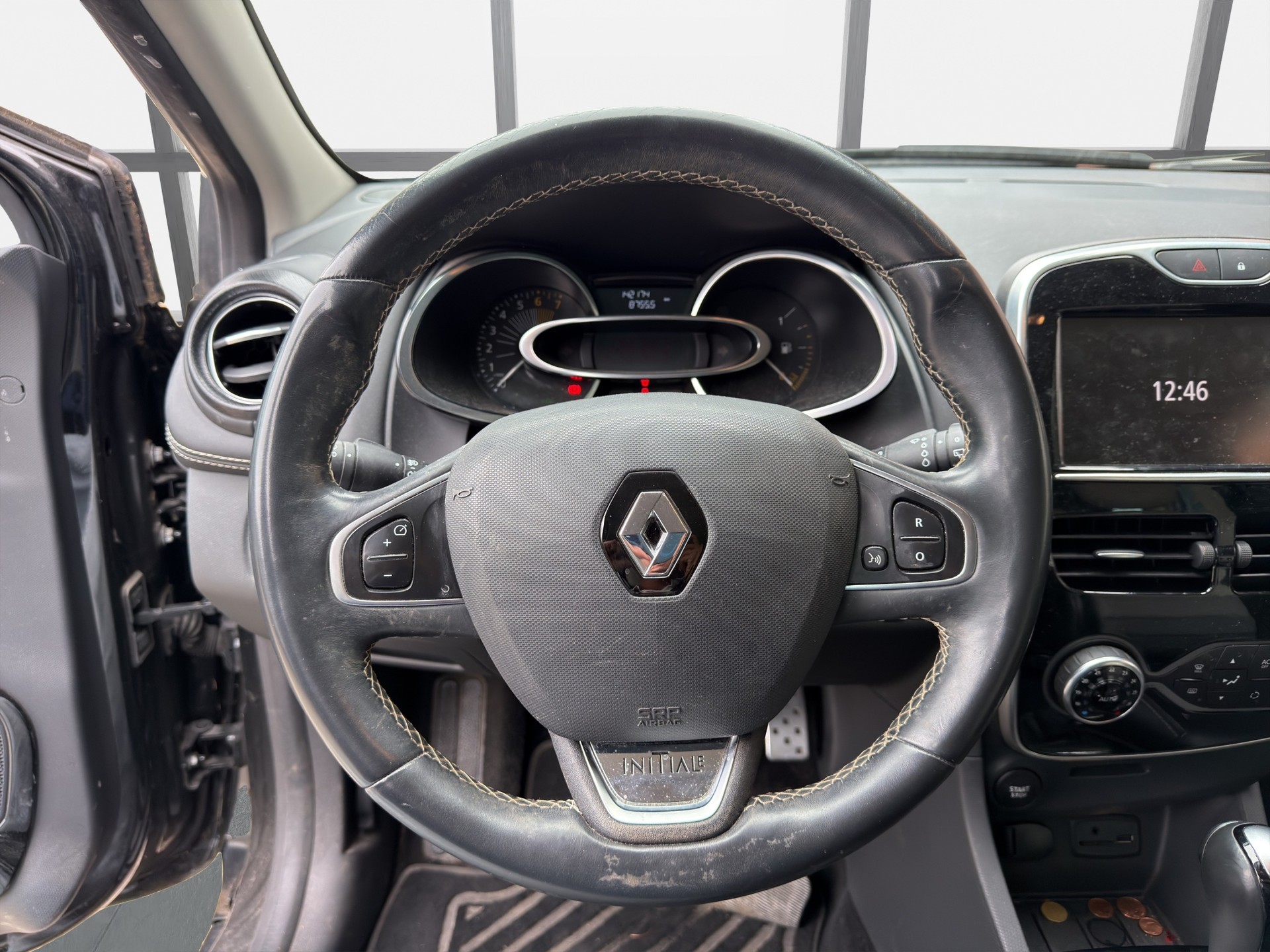 RENAULT Clio Grandtour 1.2 16V T Swiss Edition EDC-image-9