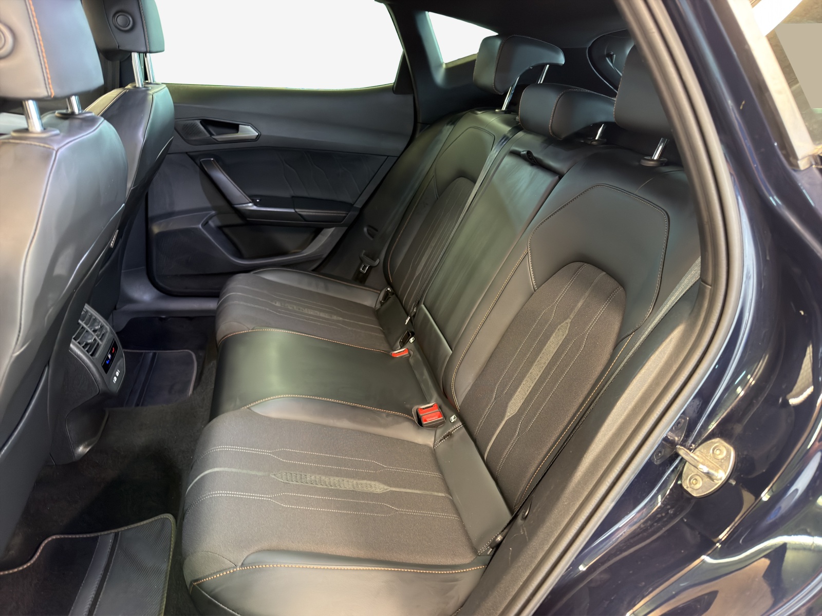 CUPRA Formentor 1.5 TSI Inicio DSG-image-11